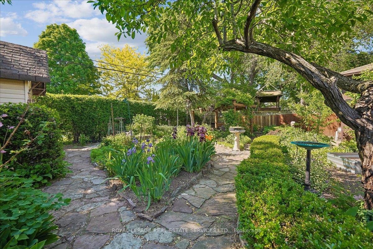 Photo 41 of 1309 Warwick Avenue, Oakville, West — HOMEH