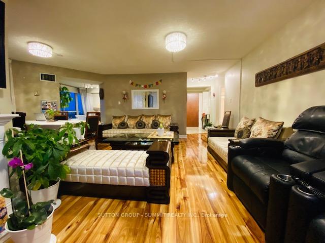 Photo 9 of Unit 1209, 24 Hanover Road, Brampton, Queen Street Corridor — HOMEH