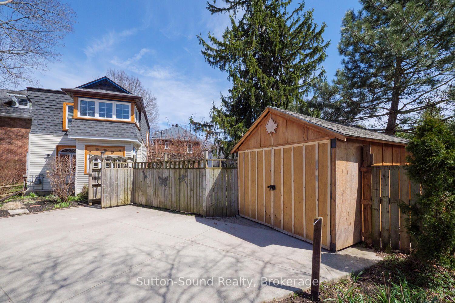 Photo 2 of 155 5th A Street E, Owen Sound — HOMEH