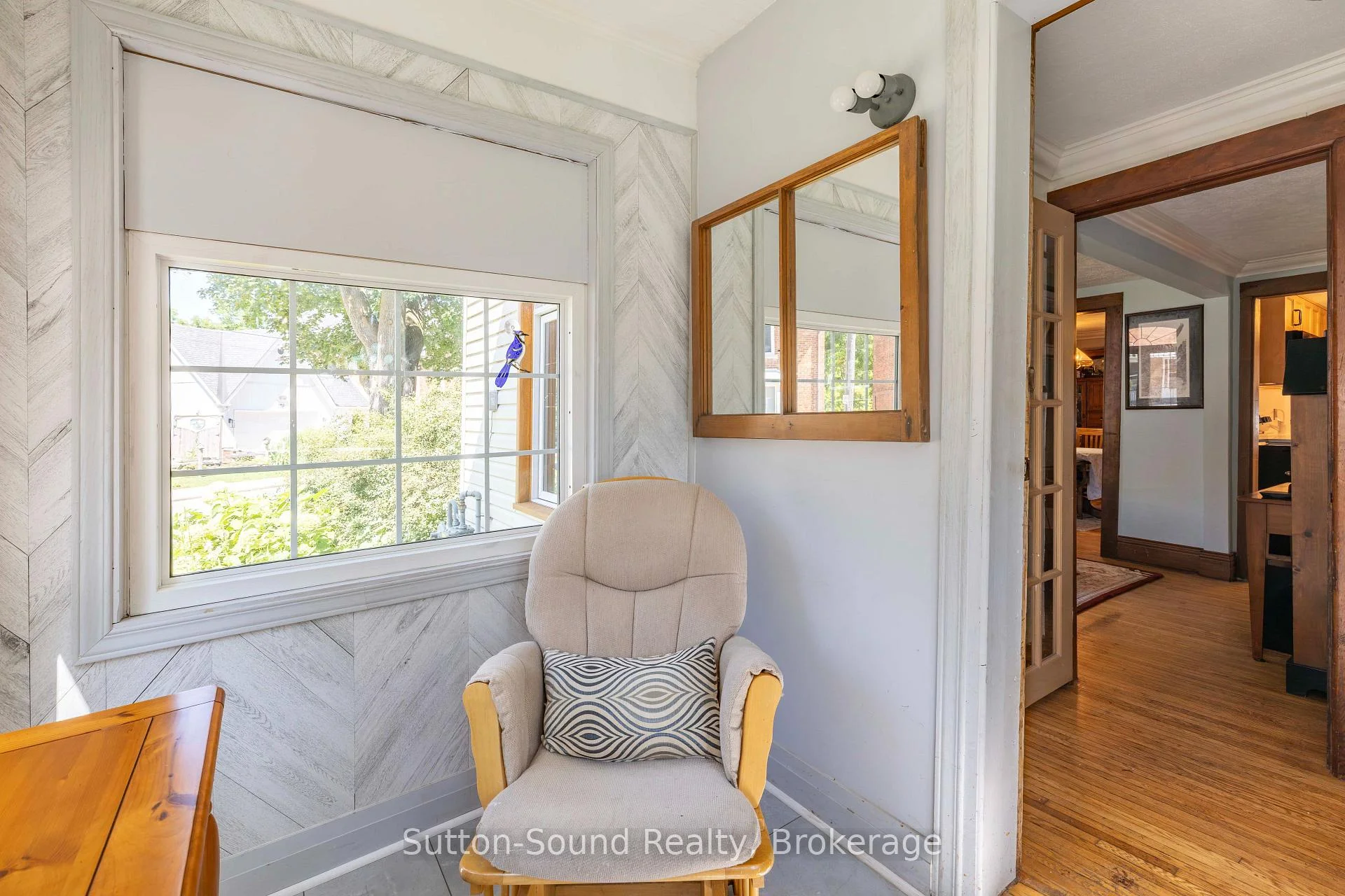 Photo 13 of 155 5th A Street E, Owen Sound — HOMEH