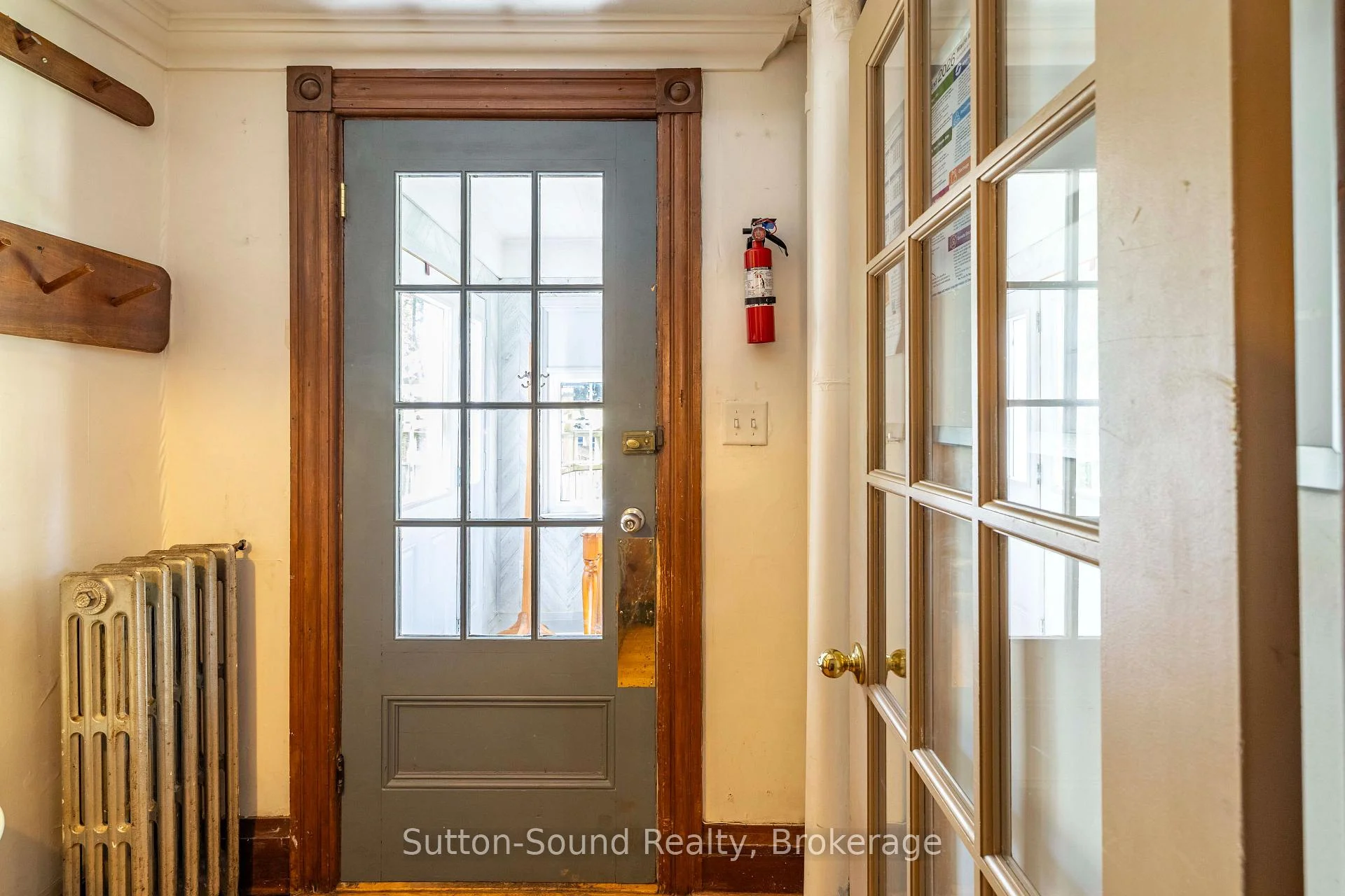 Photo 15 of 155 5th A Street E, Owen Sound — HOMEH