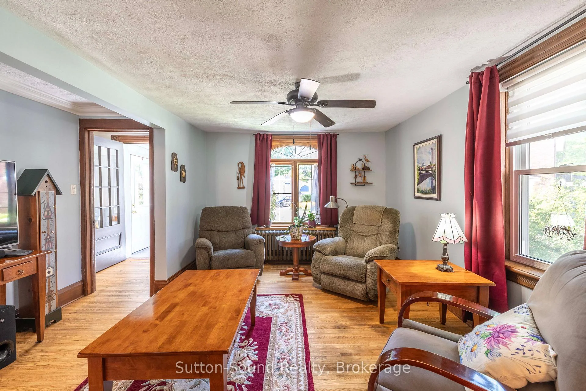 Photo 23 of 155 5th A Street E, Owen Sound — HOMEH