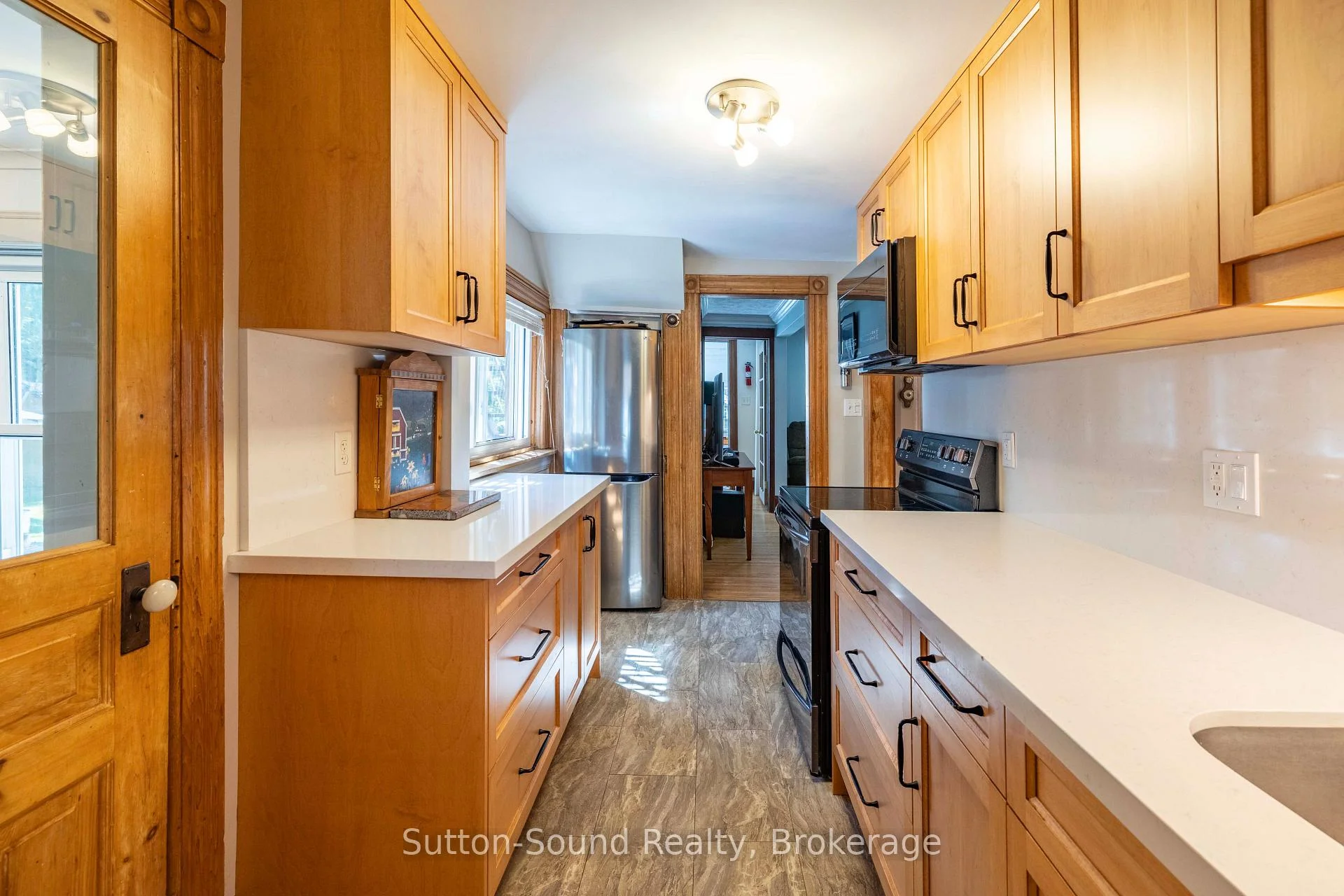 Photo 35 of 155 5th A Street E, Owen Sound — HOMEH