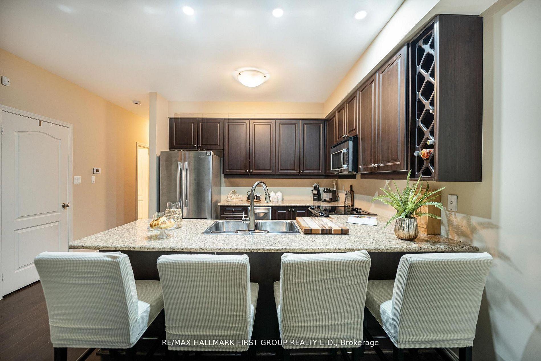 Photo 8 of 70 Lovegrove Lane, Ajax, Central — HOMEH
