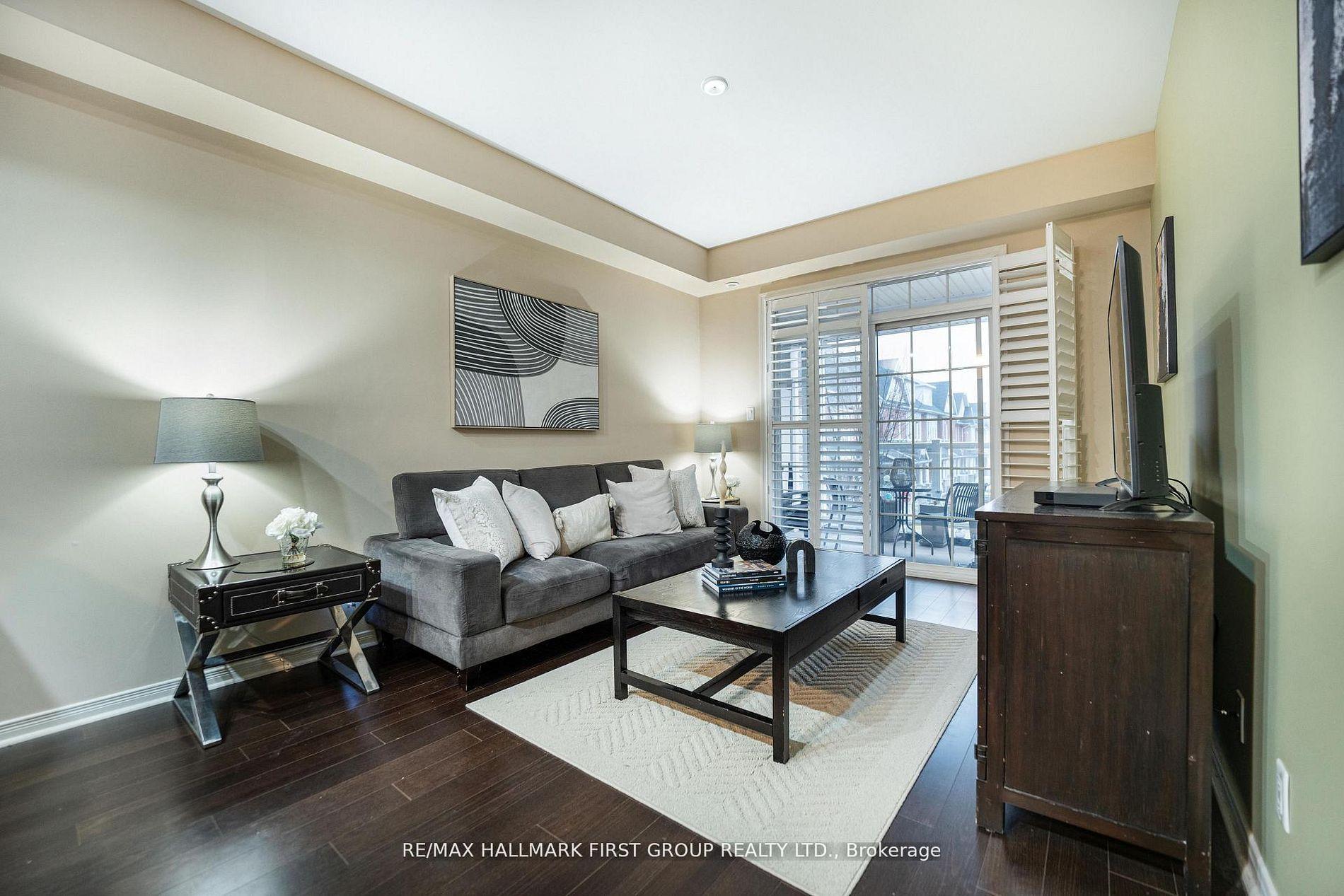 Photo 9 of 70 Lovegrove Lane, Ajax, Central — HOMEH