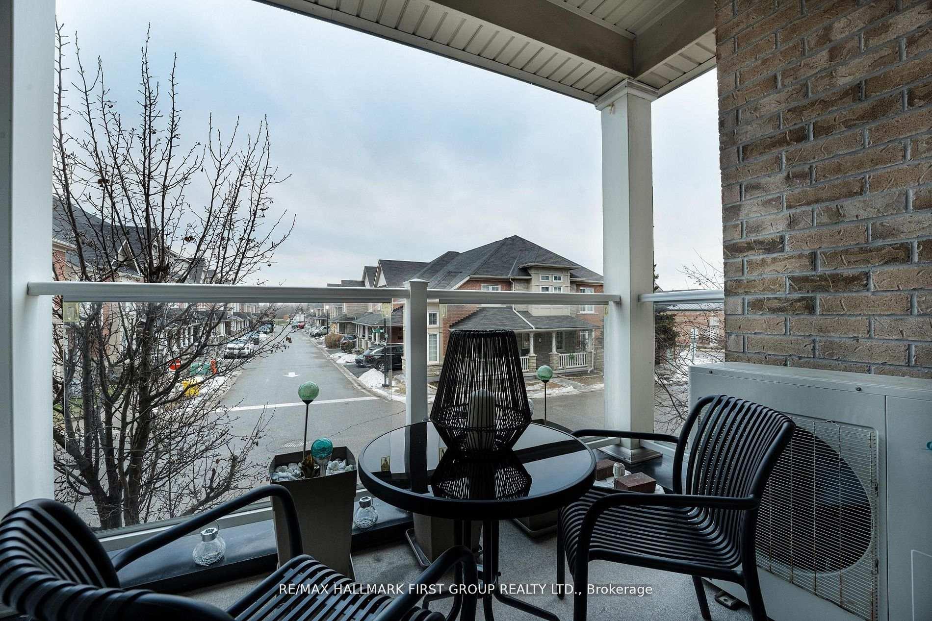 Photo 12 of 70 Lovegrove Lane, Ajax, Central — HOMEH