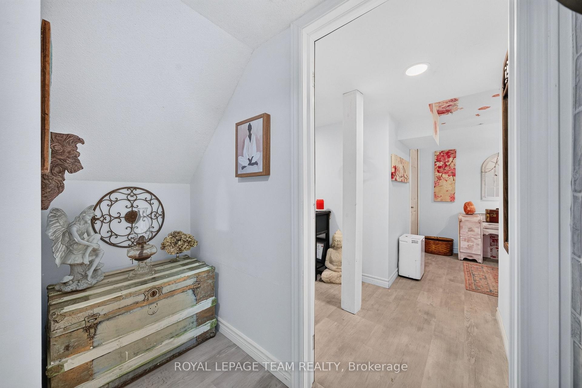 Photo 34 of Unit F, 3 Arnold Drive, Ottawa, Arbeatha Park — HOMEH