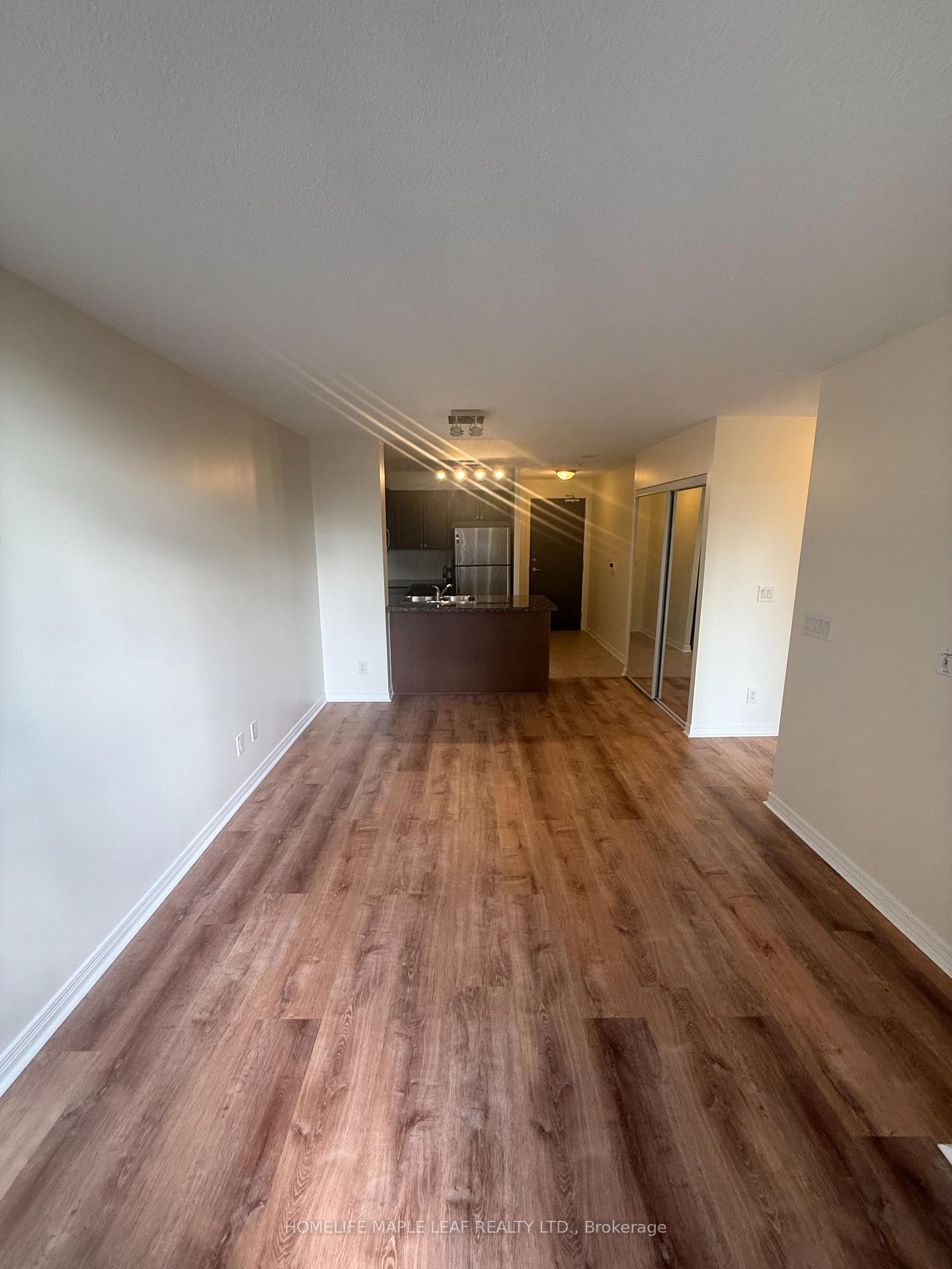 Photo 9 of Unit 1001, 3 Michael Power Place, Etobicoke, Islington-City Centre West — HOMEH