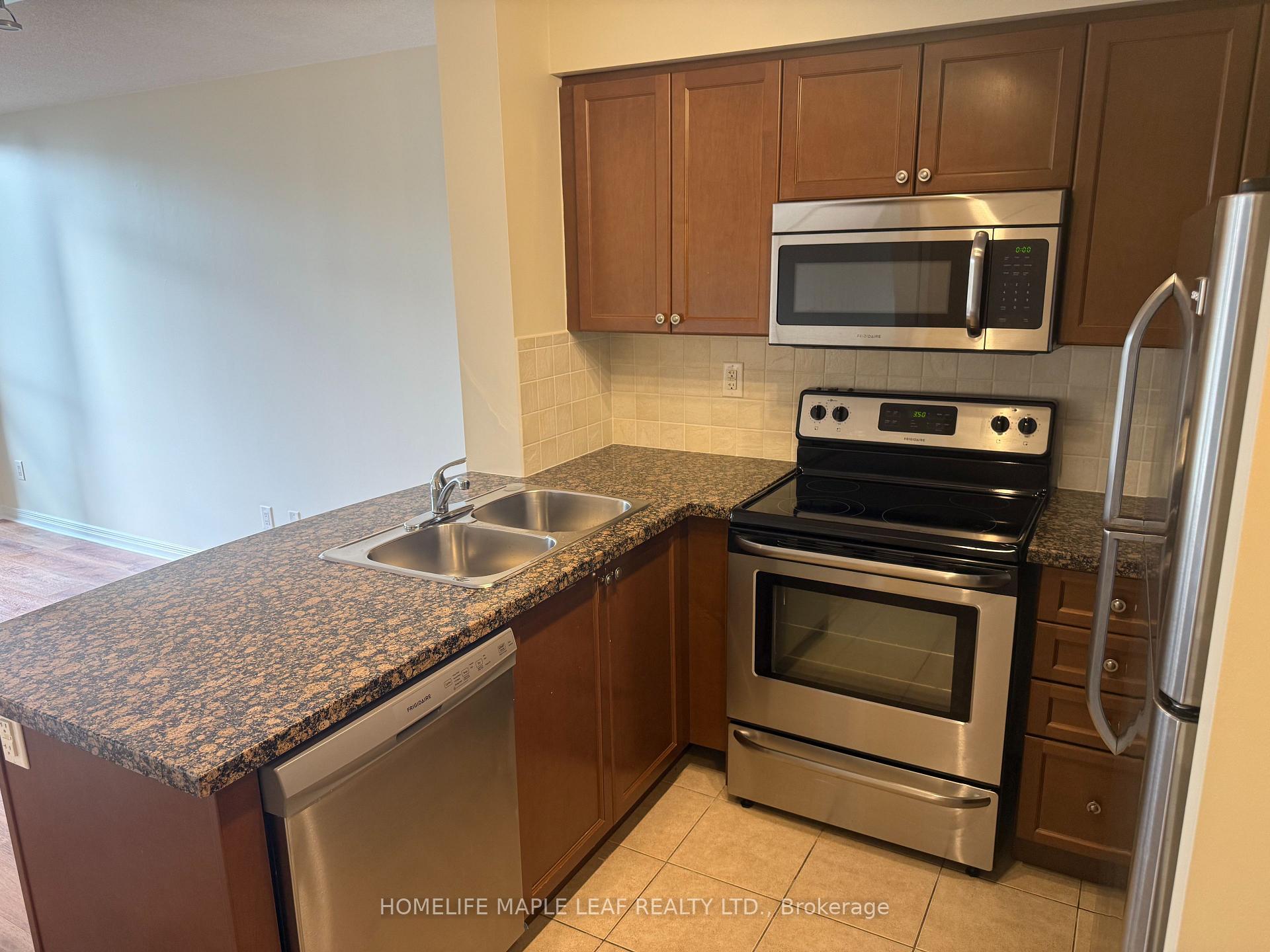 Photo 10 of Unit 1001, 3 Michael Power Place, Etobicoke, Islington-City Centre West — HOMEH