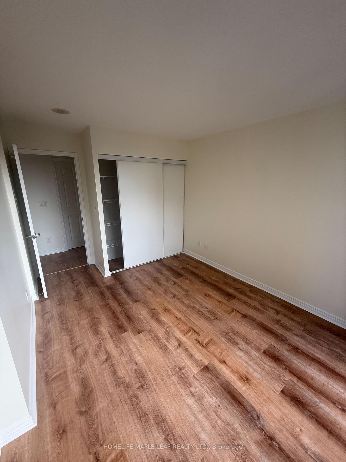 Photo 12 of Unit 1001, 3 Michael Power Place, Etobicoke, Islington-City Centre West — HOMEH