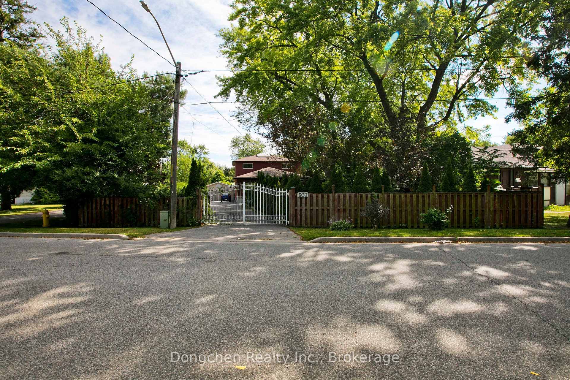 Photo 1 of 603 Park Cres E, Pickering, West Shore — HOMEH