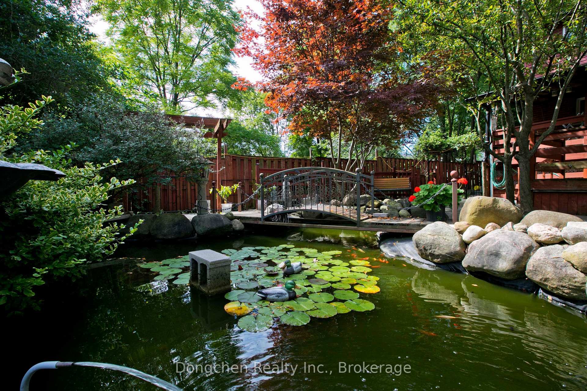 Photo 6 of 603 Park Cres E, Pickering, West Shore — HOMEH
