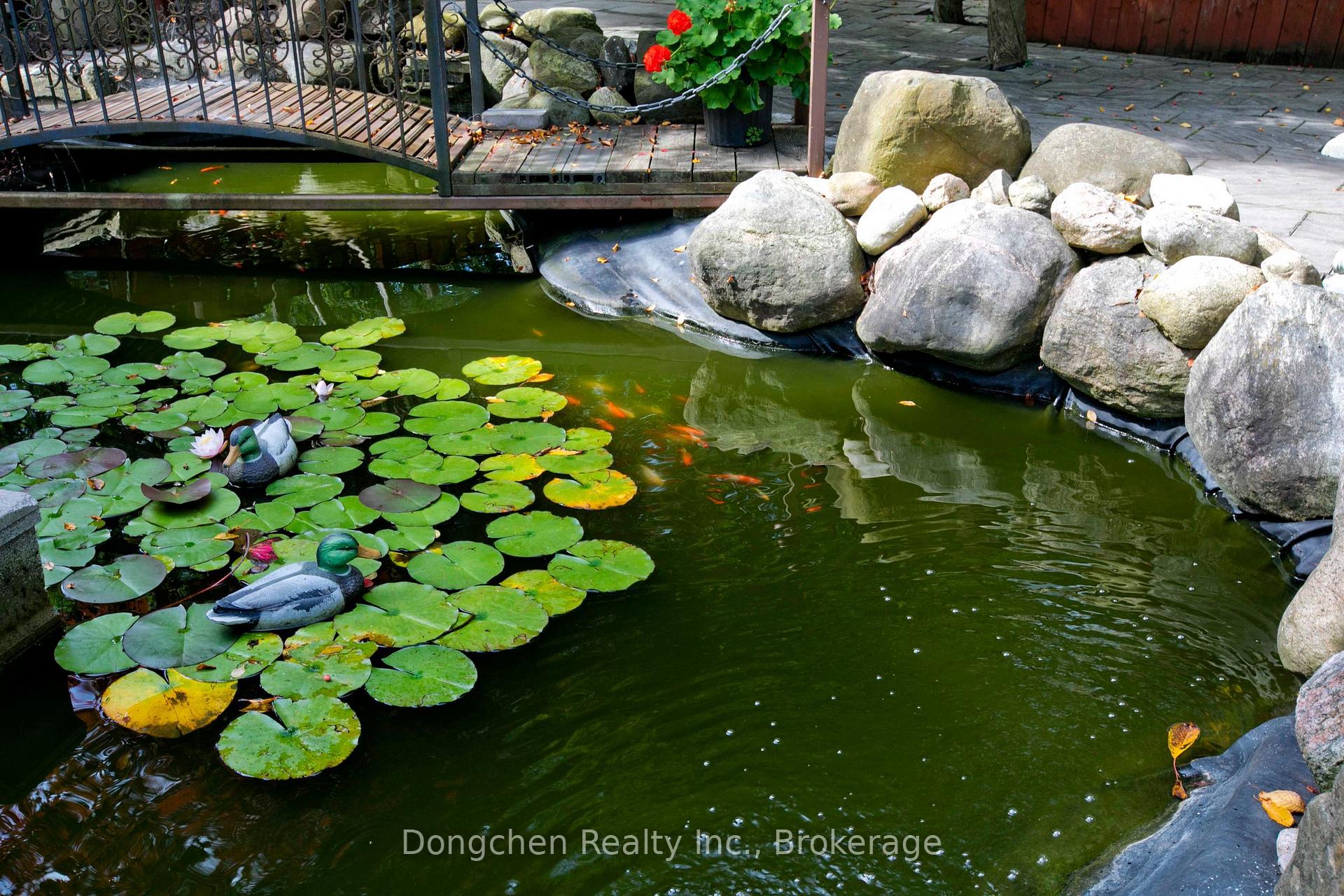 Photo 8 of 603 Park Cres E, Pickering, West Shore — HOMEH
