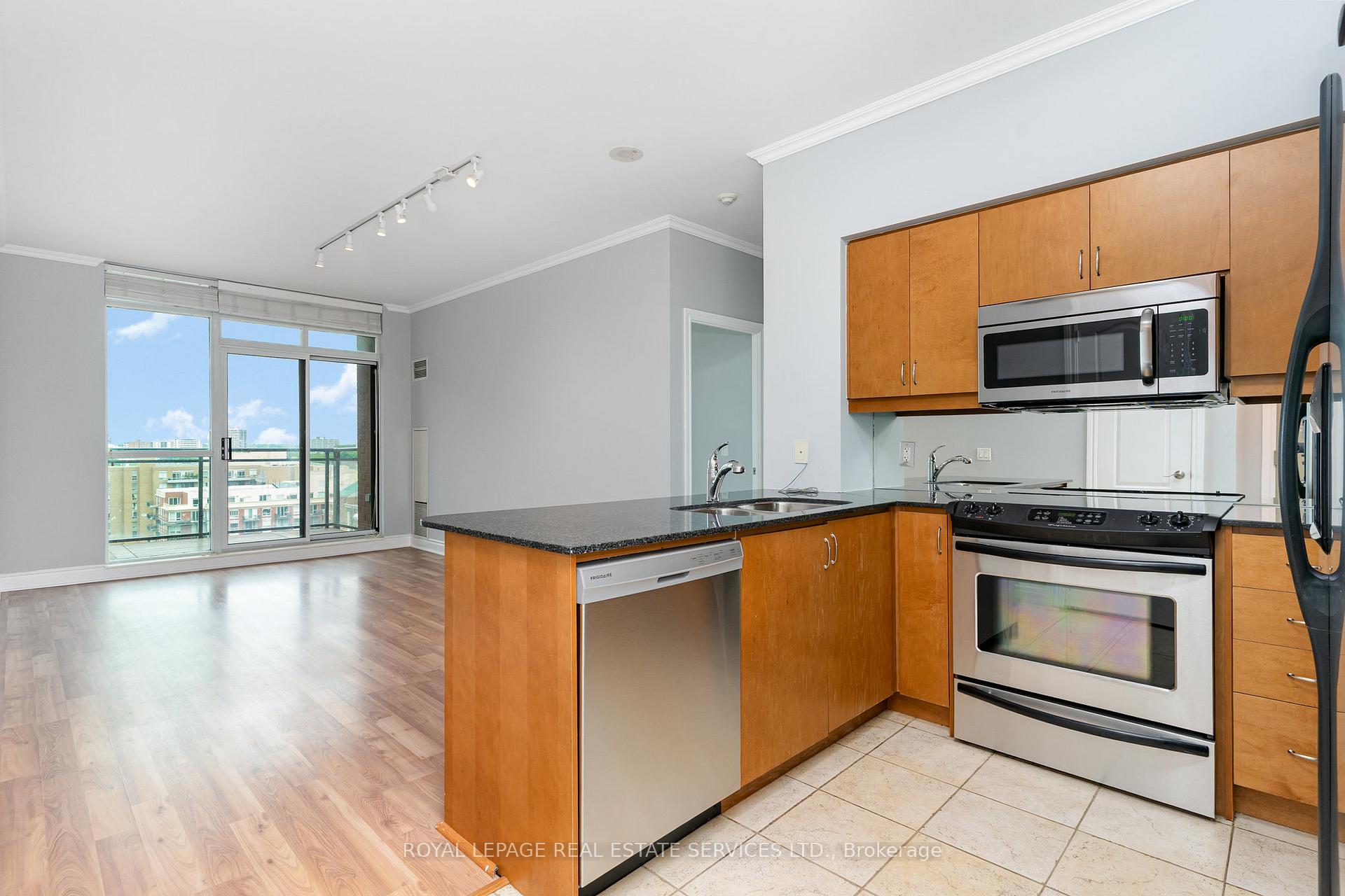 Photo 10 of Unit 1216, 319 Merton Street E, Toronto, Mount Pleasant West — HOMEH