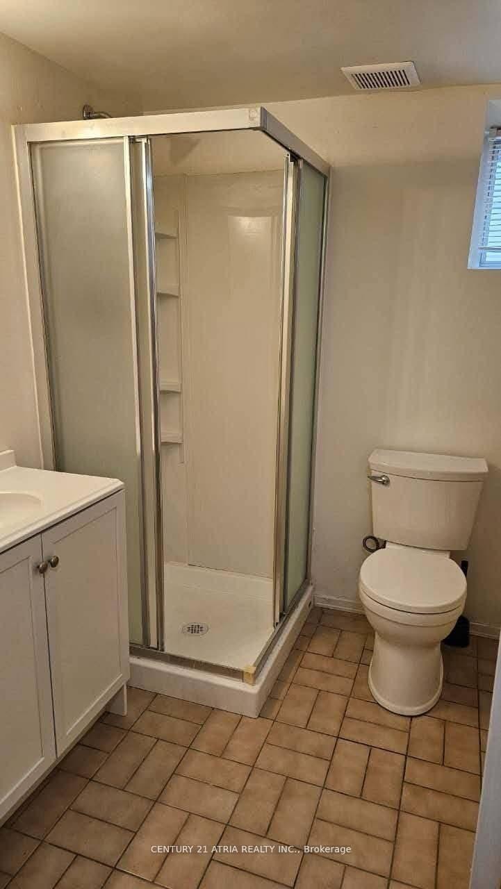 Photo 3 of Unit Bsmt 2, 38 Harding Boulevard, Richmond Hill, Harding — HOMEH