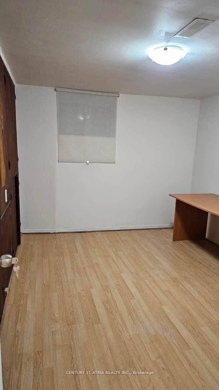 Photo 4 of Unit Bsmt 2, 38 Harding Boulevard, Richmond Hill, Harding — HOMEH