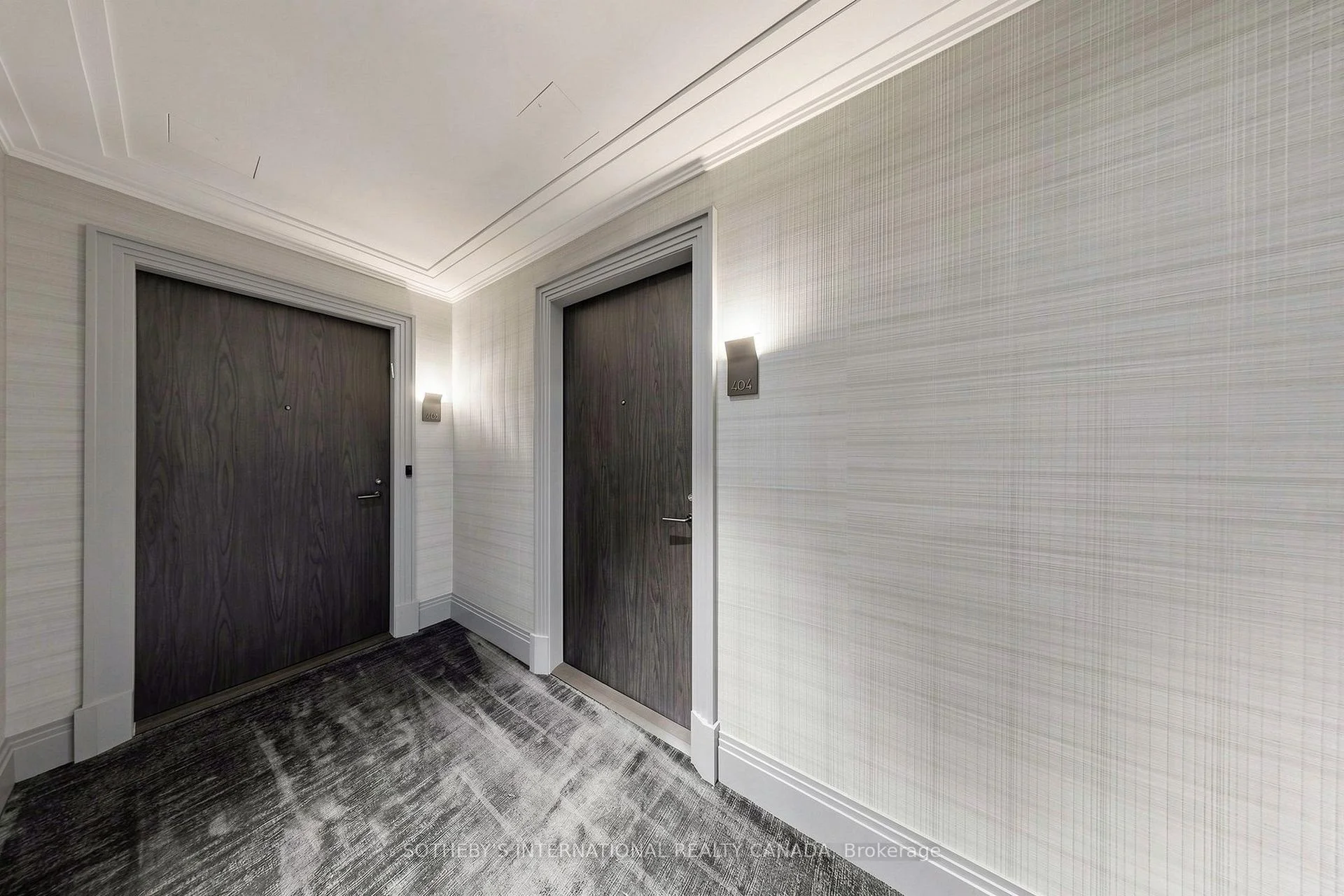 Photo 6 of Unit 404, 1 Forest Hill Road, Toronto, Casa Loma — HOMEH