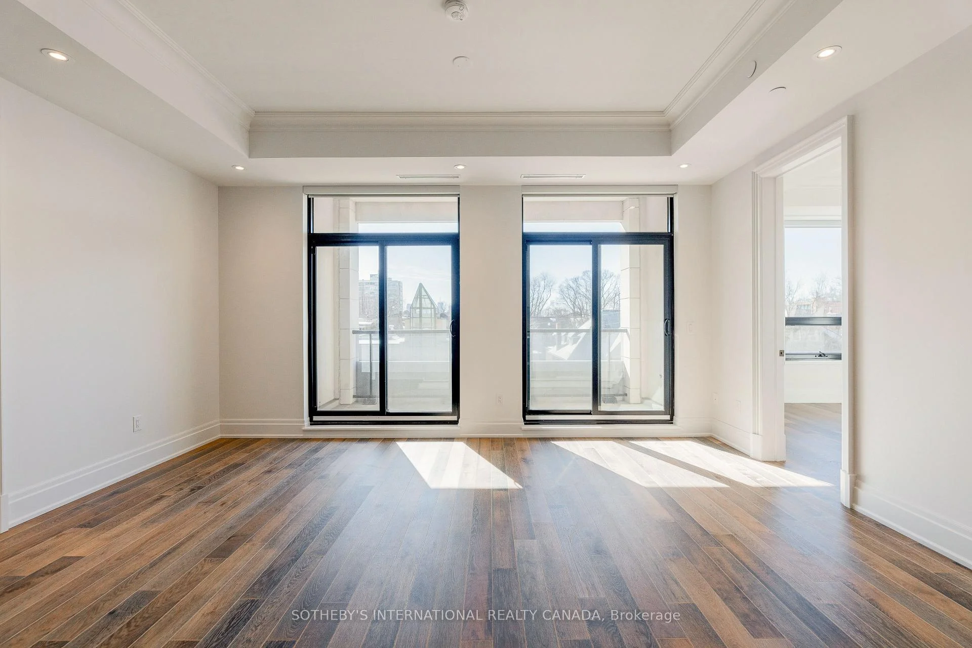 Photo 25 of Unit 404, 1 Forest Hill Road, Toronto, Casa Loma — HOMEH
