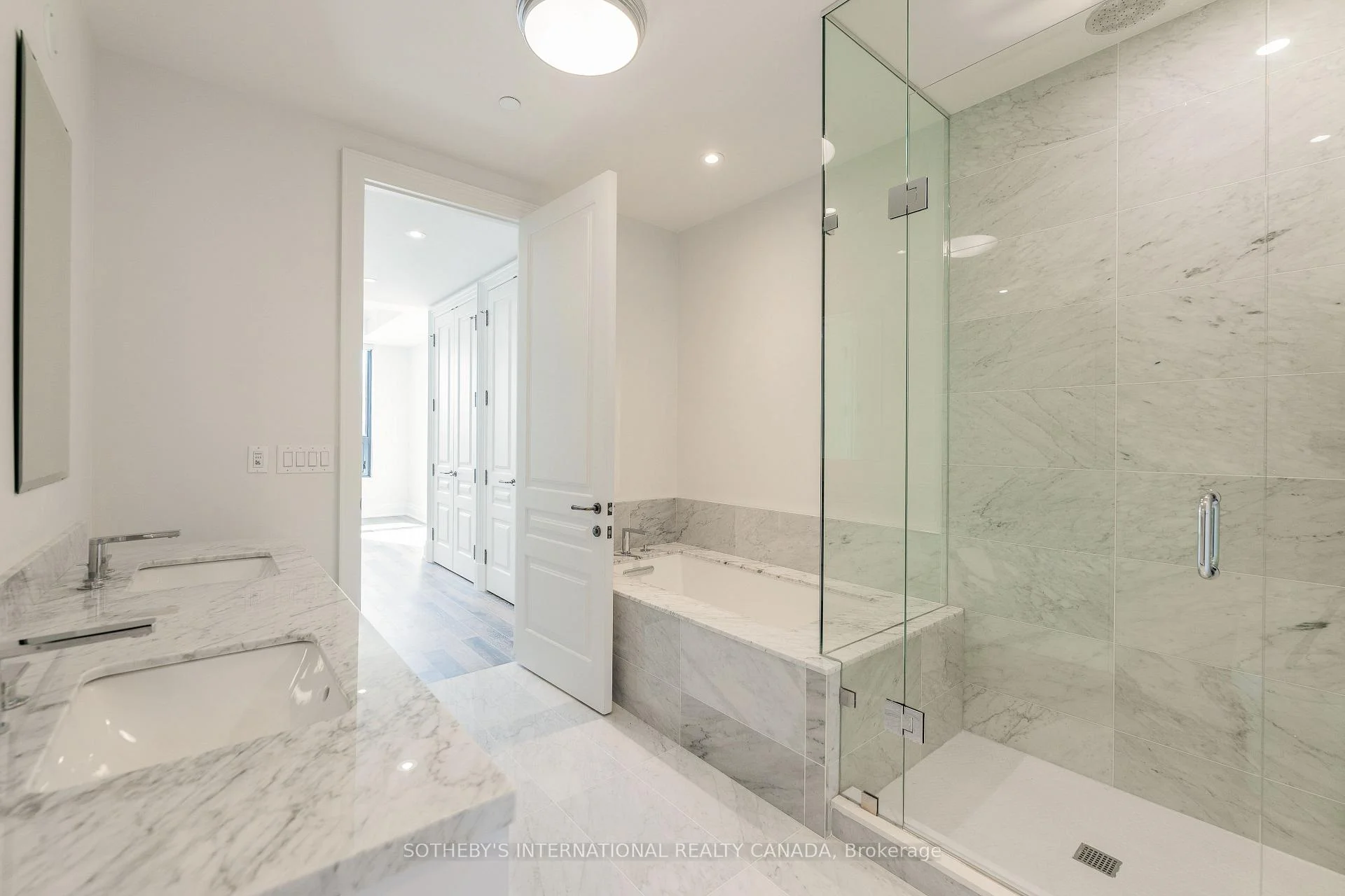 Photo 49 of Unit 404, 1 Forest Hill Road, Toronto, Casa Loma — HOMEH