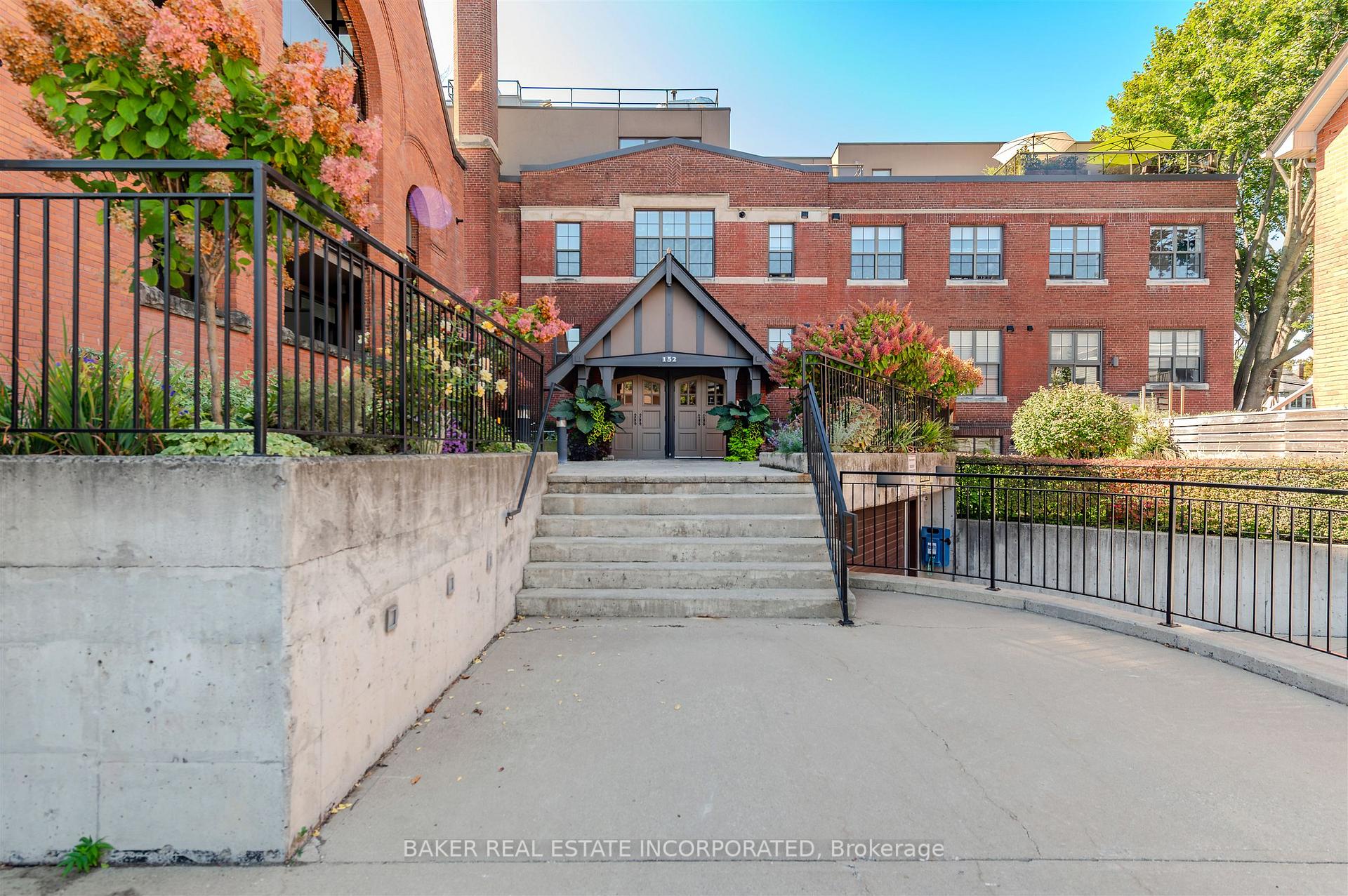 Photo 5 of Unit 107, 152 Annette Street, Toronto, Junction Area — HOMEH