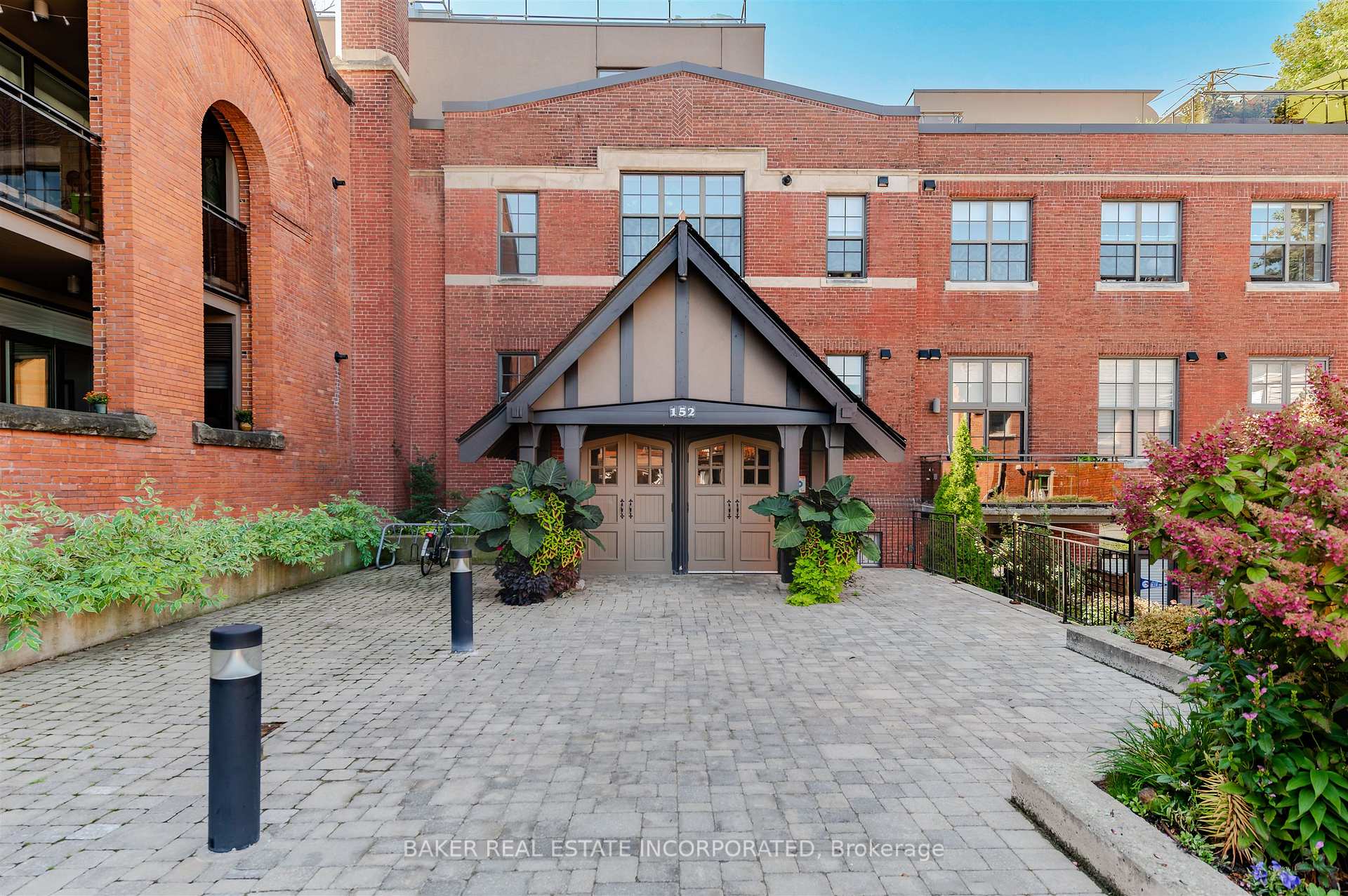 Photo 6 of Unit 107, 152 Annette Street, Toronto, Junction Area — HOMEH