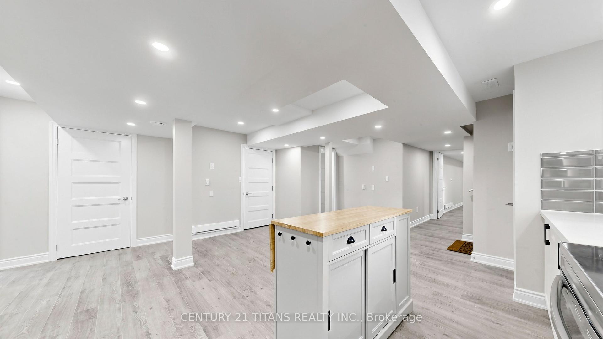 Photo 9 of Unit Lower, 270 Forestwalk Street, Kitchener, Laurentian Hills/Country Hills W — HOMEH