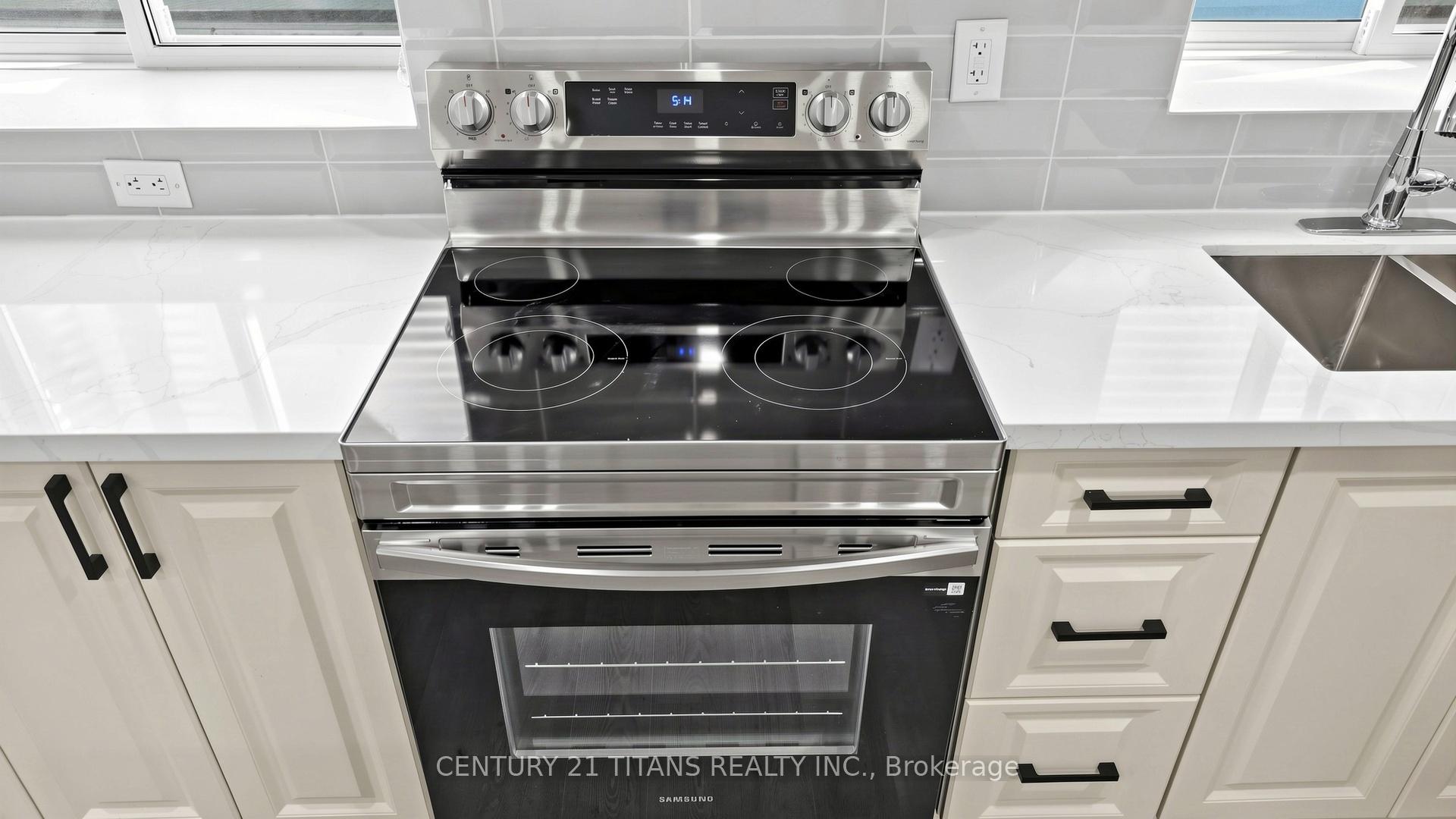 Photo 13 of Unit Lower, 270 Forestwalk Street, Kitchener, Laurentian Hills/Country Hills W — HOMEH