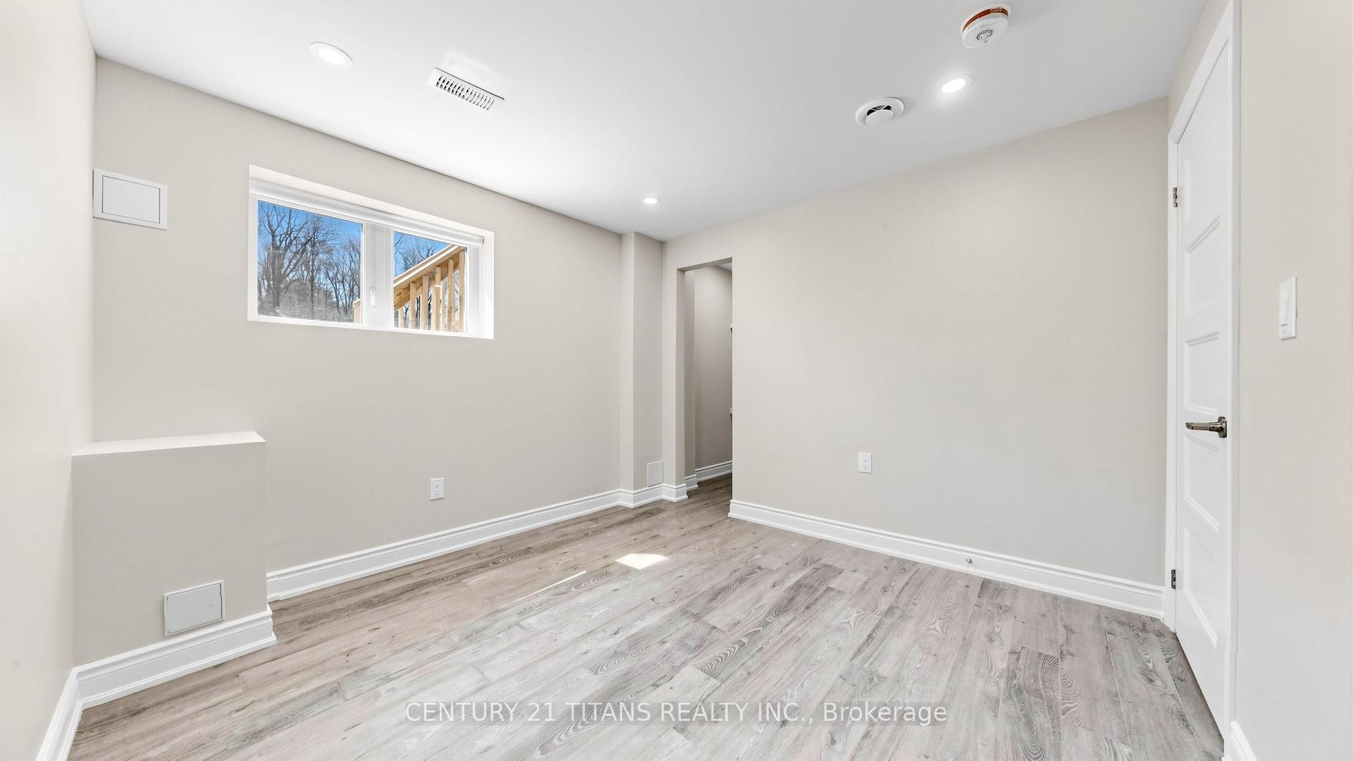 Photo 17 of Unit Lower, 270 Forestwalk Street, Kitchener, Laurentian Hills/Country Hills W — HOMEH