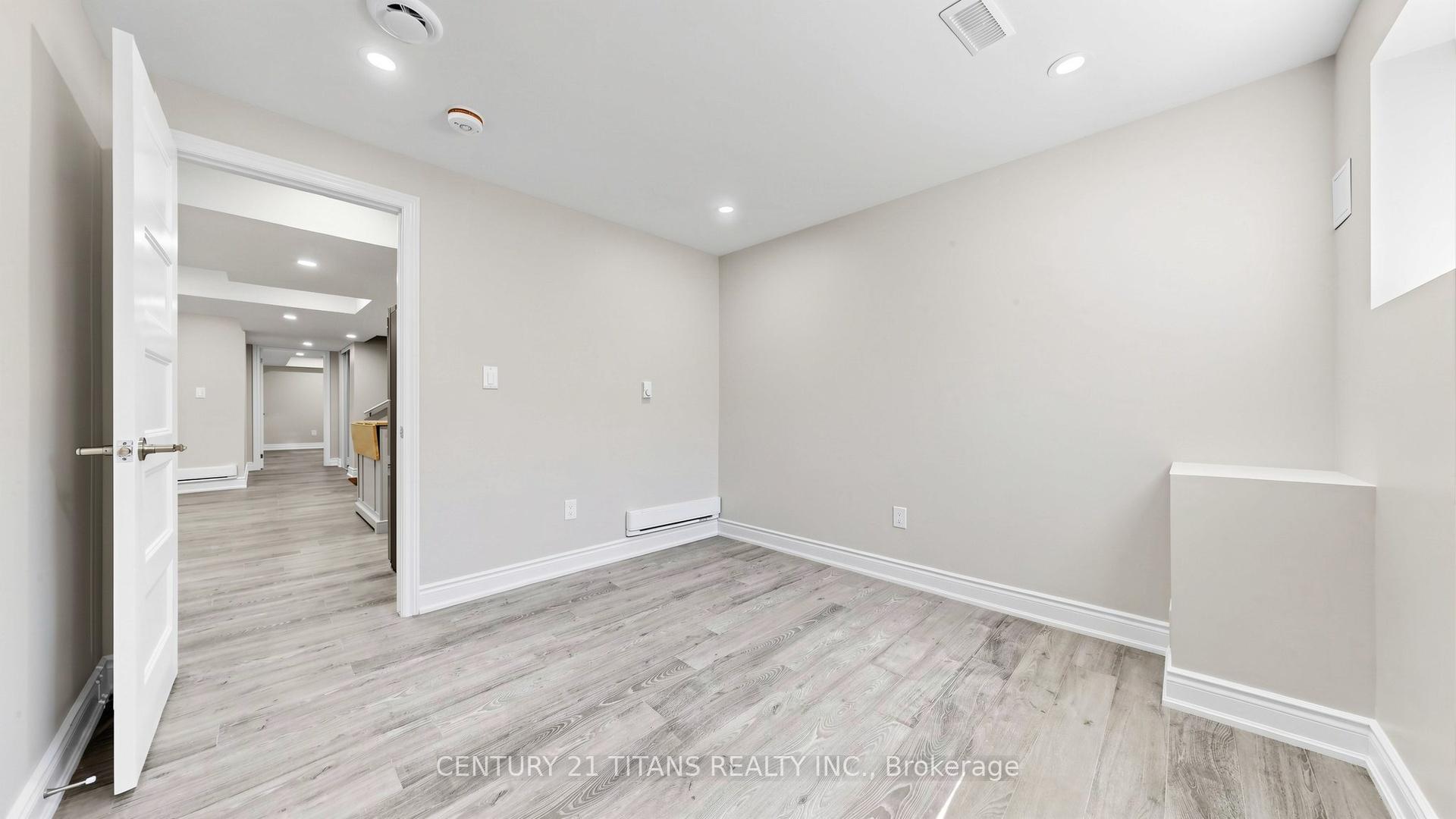 Photo 18 of Unit Lower, 270 Forestwalk Street, Kitchener, Laurentian Hills/Country Hills W — HOMEH