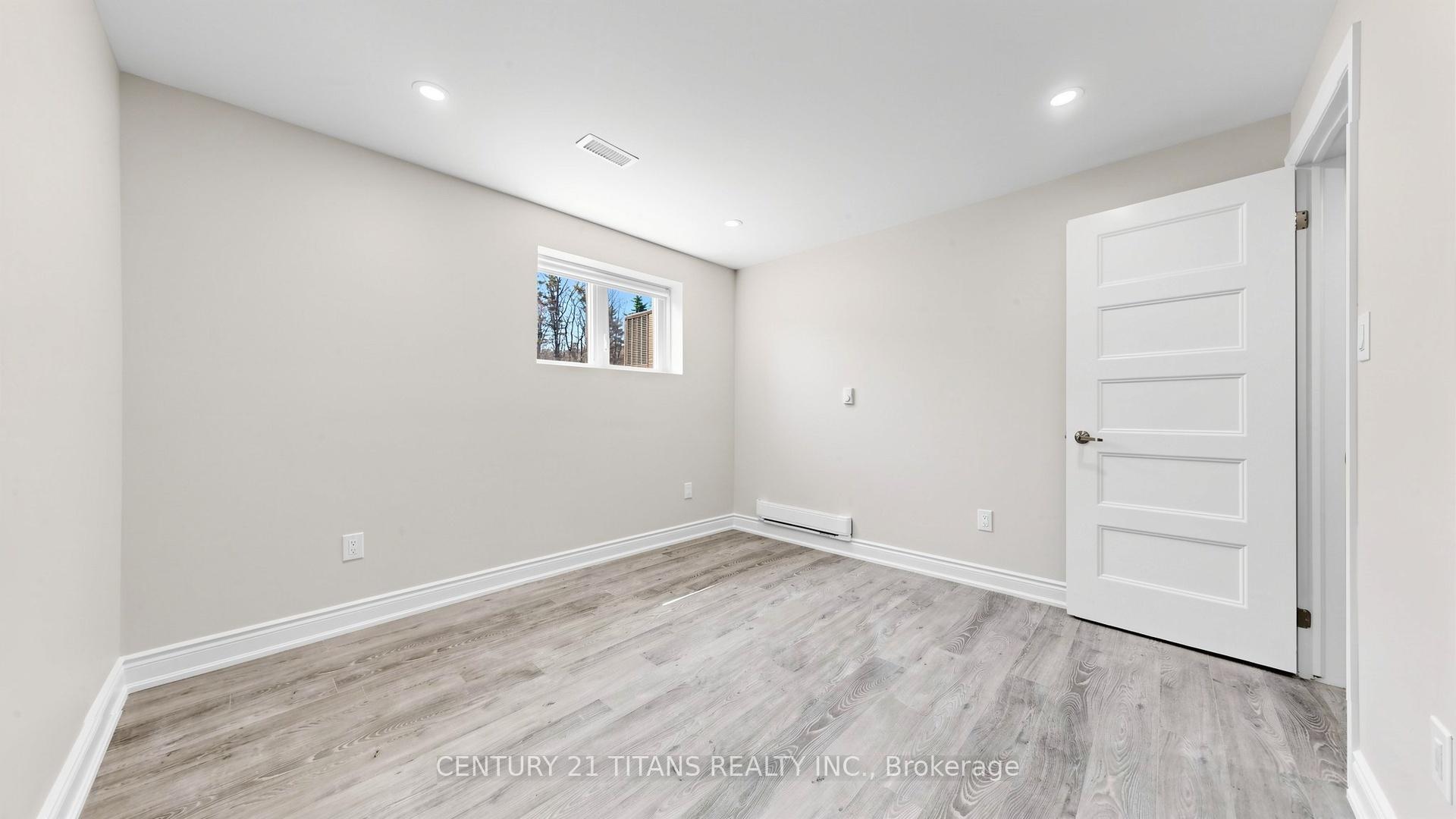 Photo 20 of Unit Lower, 270 Forestwalk Street, Kitchener, Laurentian Hills/Country Hills W — HOMEH