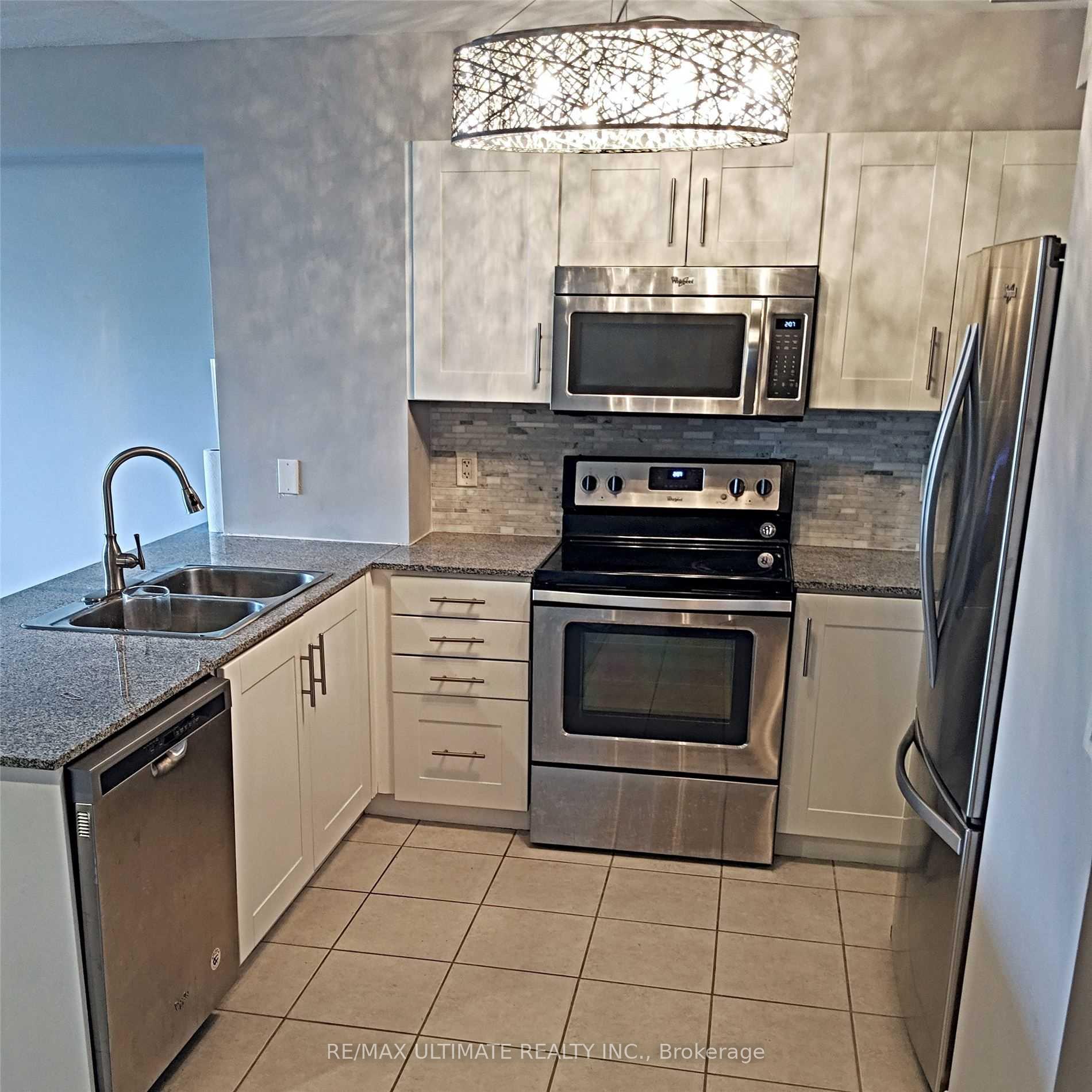 Photo 4 of Unit 202, 1730 Eglinton Avenue E, North York, Victoria Village — HOMEH