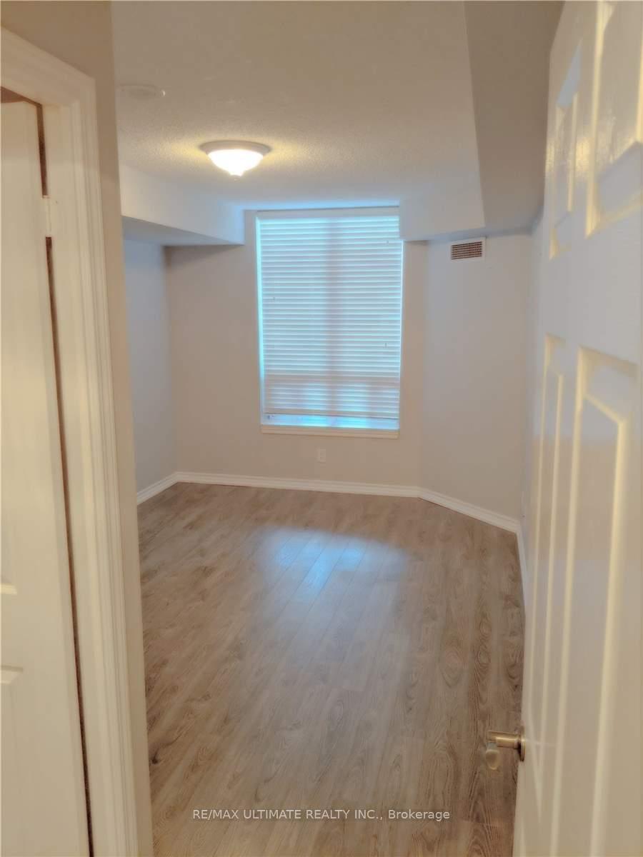 Photo 5 of Unit 202, 1730 Eglinton Avenue E, North York, Victoria Village — HOMEH