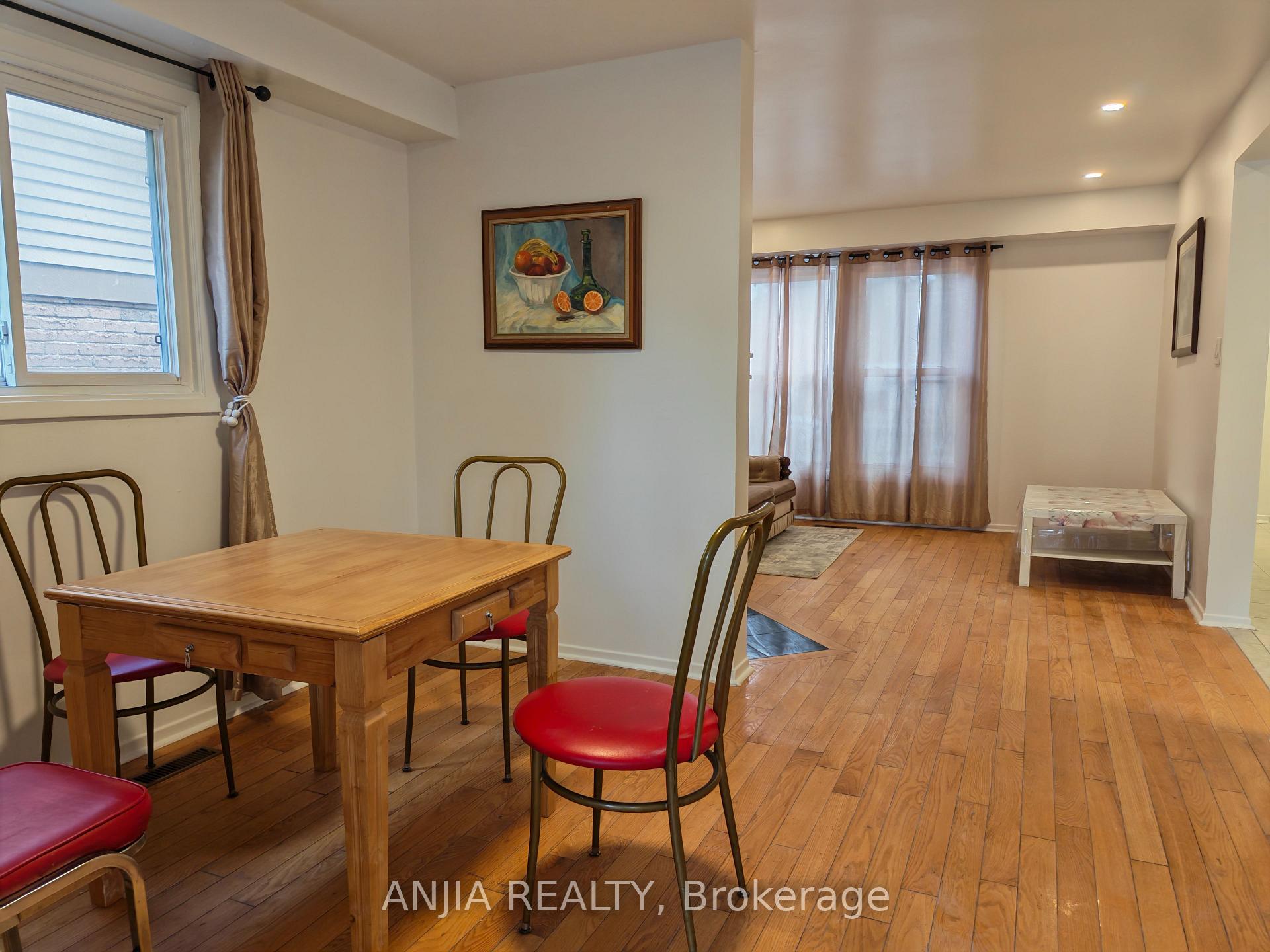 Photo 4 of 5 Muirlands Drive, Scarborough, Milliken — HOMEH