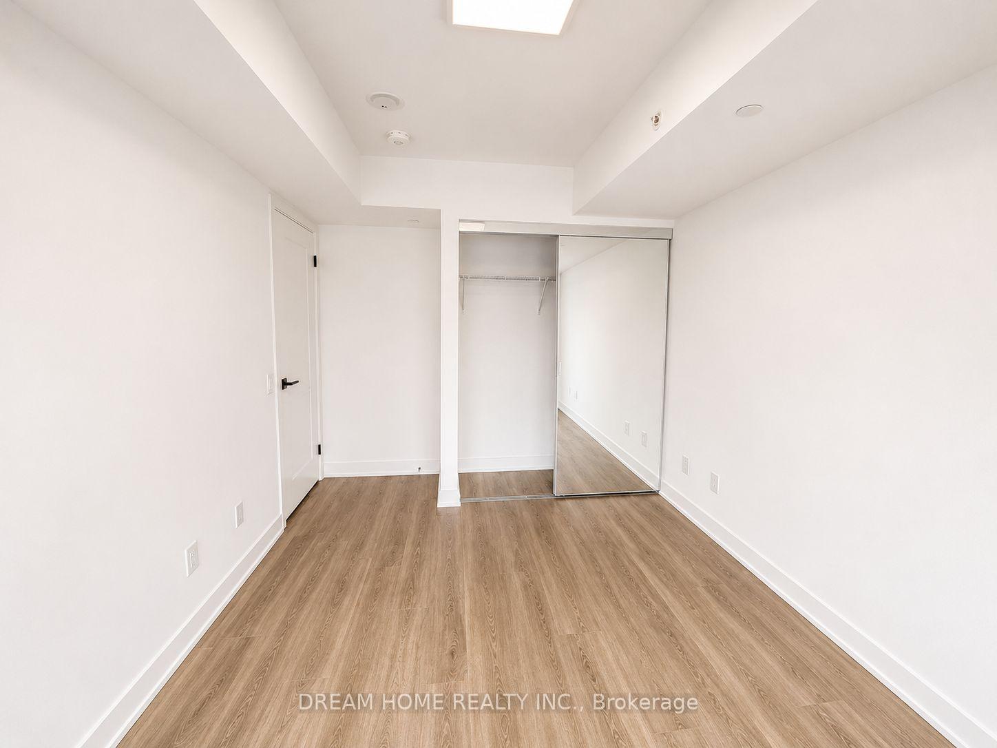 Photo 6 of Unit 1801, 609 Sherbourne Street, Toronto, North St. James Town — HOMEH