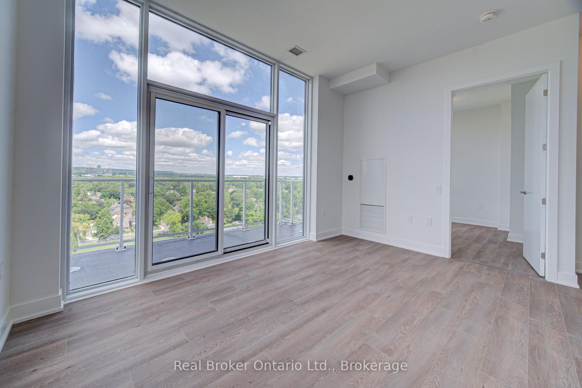 Photo 13 of Unit 1310, 2088 James Street, Burlington, Brant — HOMEH