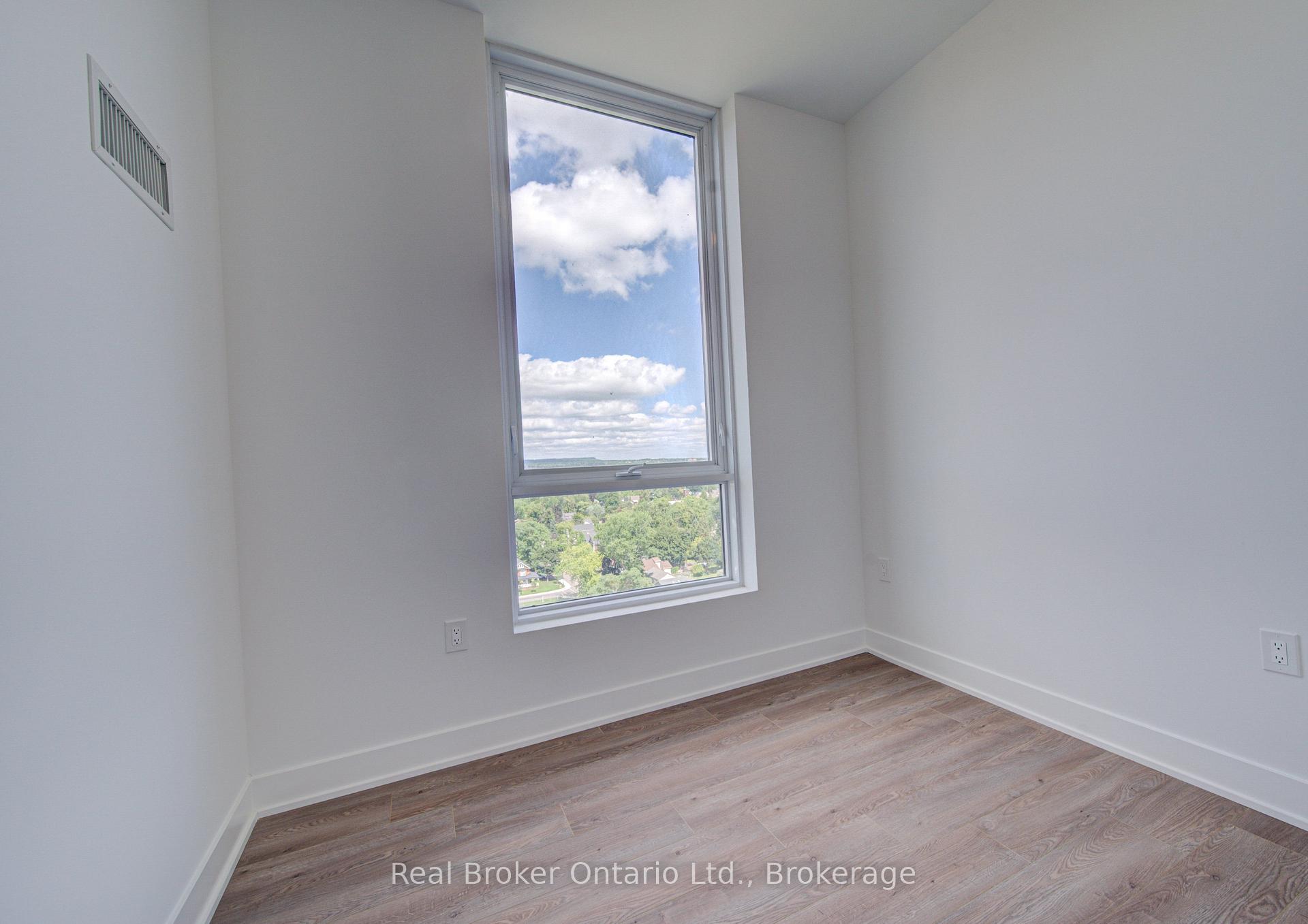 Photo 23 of Unit 1310, 2088 James Street, Burlington, Brant — HOMEH