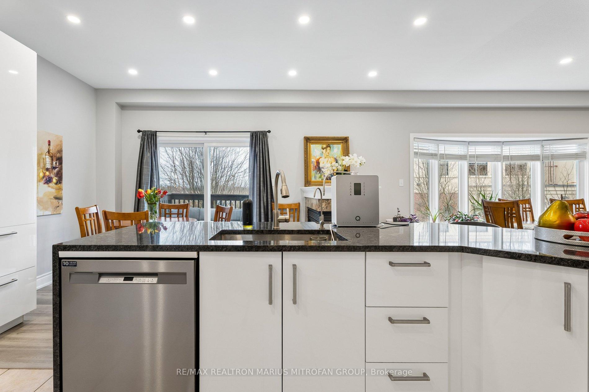 Photo 16 of 58 Whiterock Avenue, Hamilton, Villages of Glancaster — HOMEH