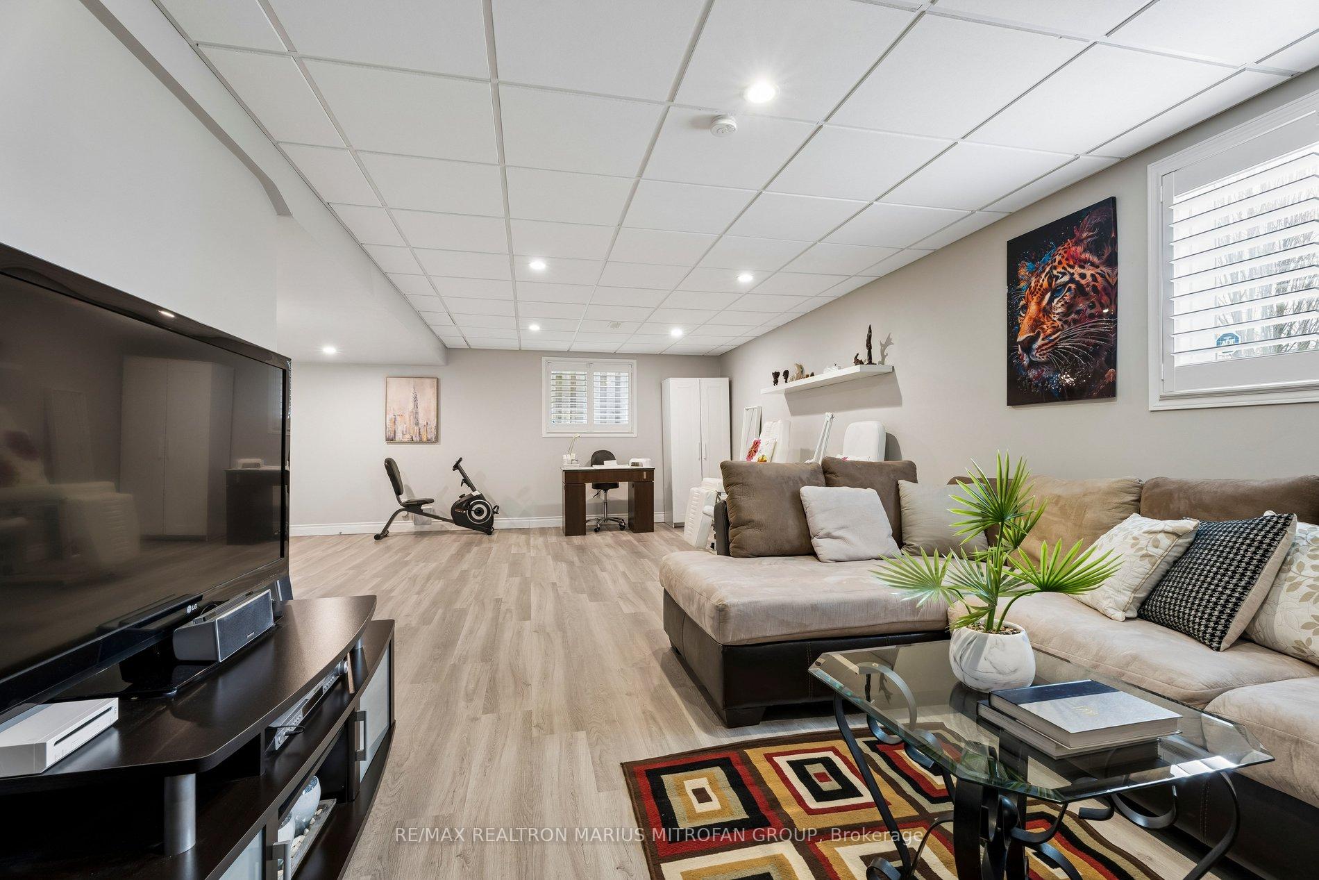 Photo 39 of 58 Whiterock Avenue, Hamilton, Villages of Glancaster — HOMEH