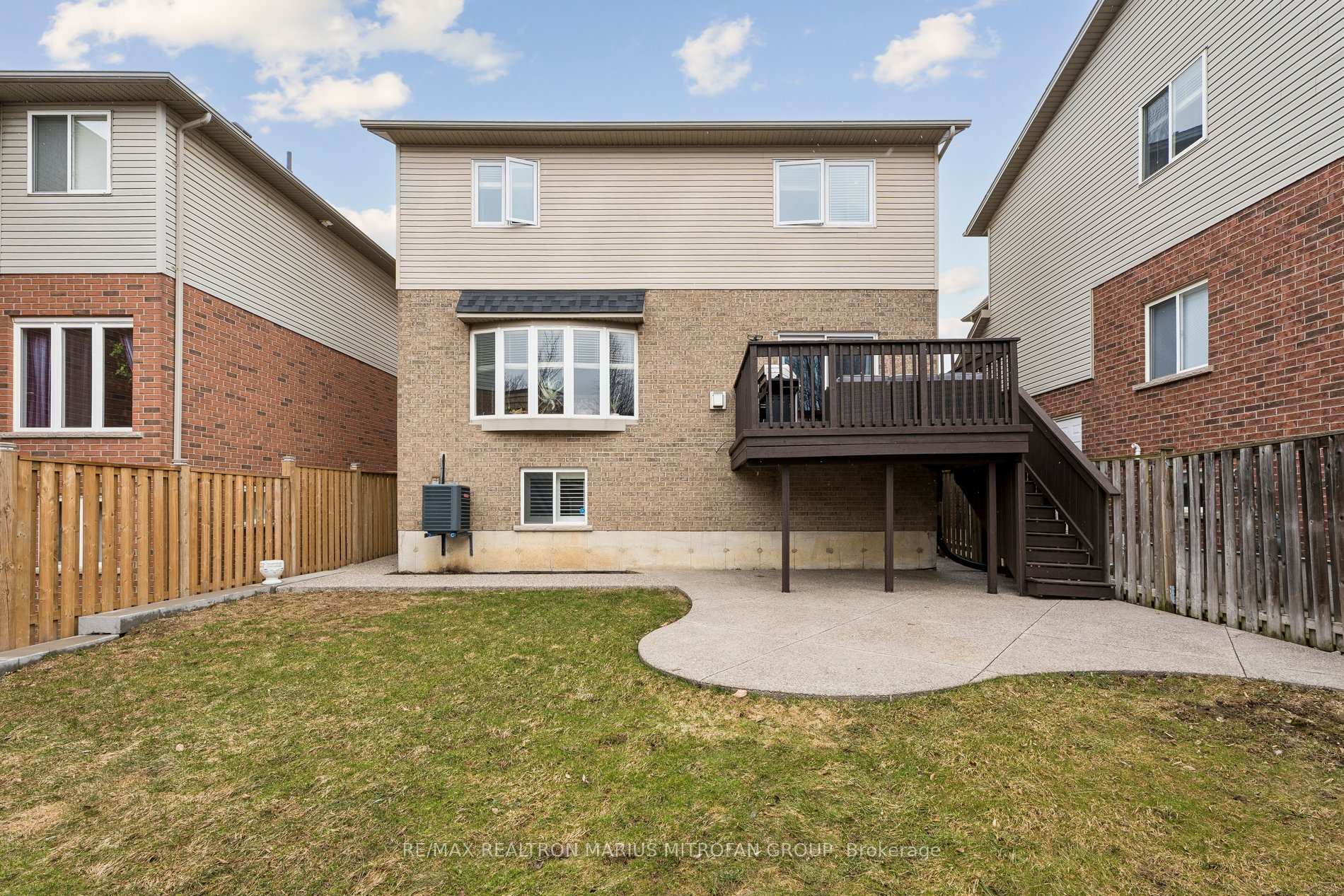 Photo 54 of 58 Whiterock Avenue, Hamilton, Villages of Glancaster — HOMEH