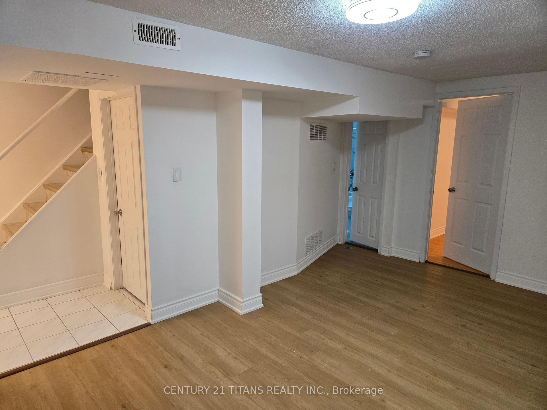 Photo 4 of Unit Lower, 59 William Honey Crescent, Markham, Middlefield — HOMEH