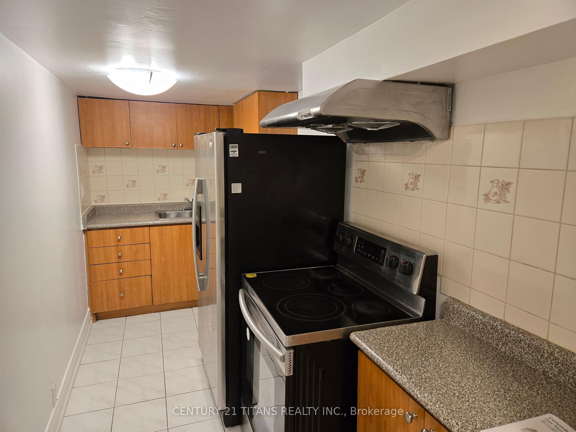 Photo 7 of Unit Lower, 59 William Honey Crescent, Markham, Middlefield — HOMEH