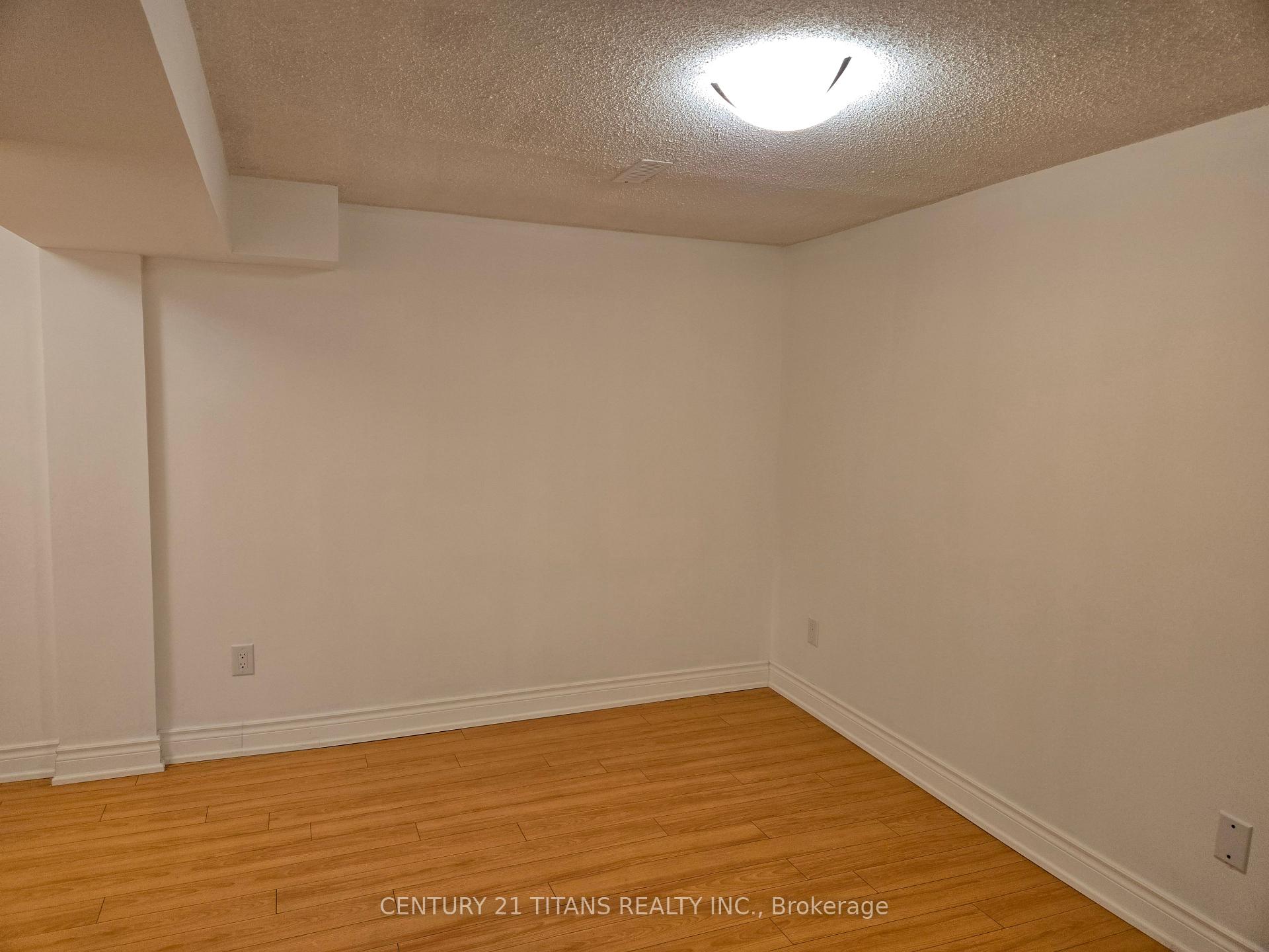 Photo 8 of Unit Lower, 59 William Honey Crescent, Markham, Middlefield — HOMEH