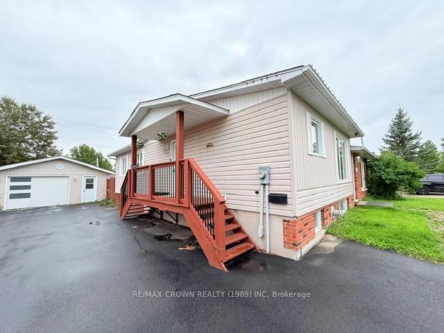Photo 6 of 16 Mateev Avenue, Kapuskasing — HOMEH