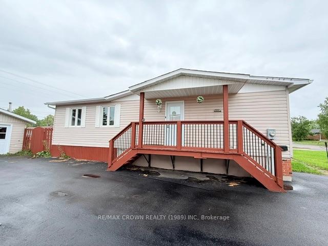 Photo 7 of 16 Mateev Avenue, Kapuskasing — HOMEH