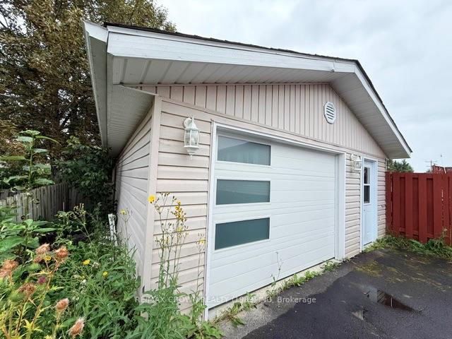 Photo 8 of 16 Mateev Avenue, Kapuskasing — HOMEH