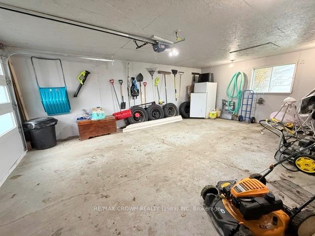 Photo 10 of 16 Mateev Avenue, Kapuskasing — HOMEH