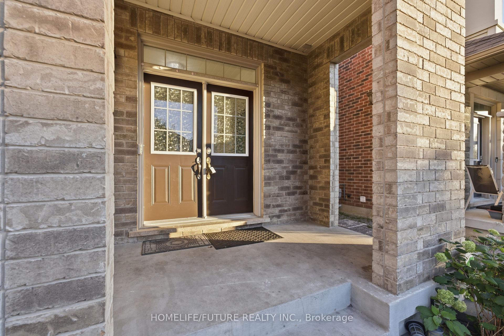 Photo 3 of 7 Beverton Crescent, Ajax, Northwest Ajax — HOMEH