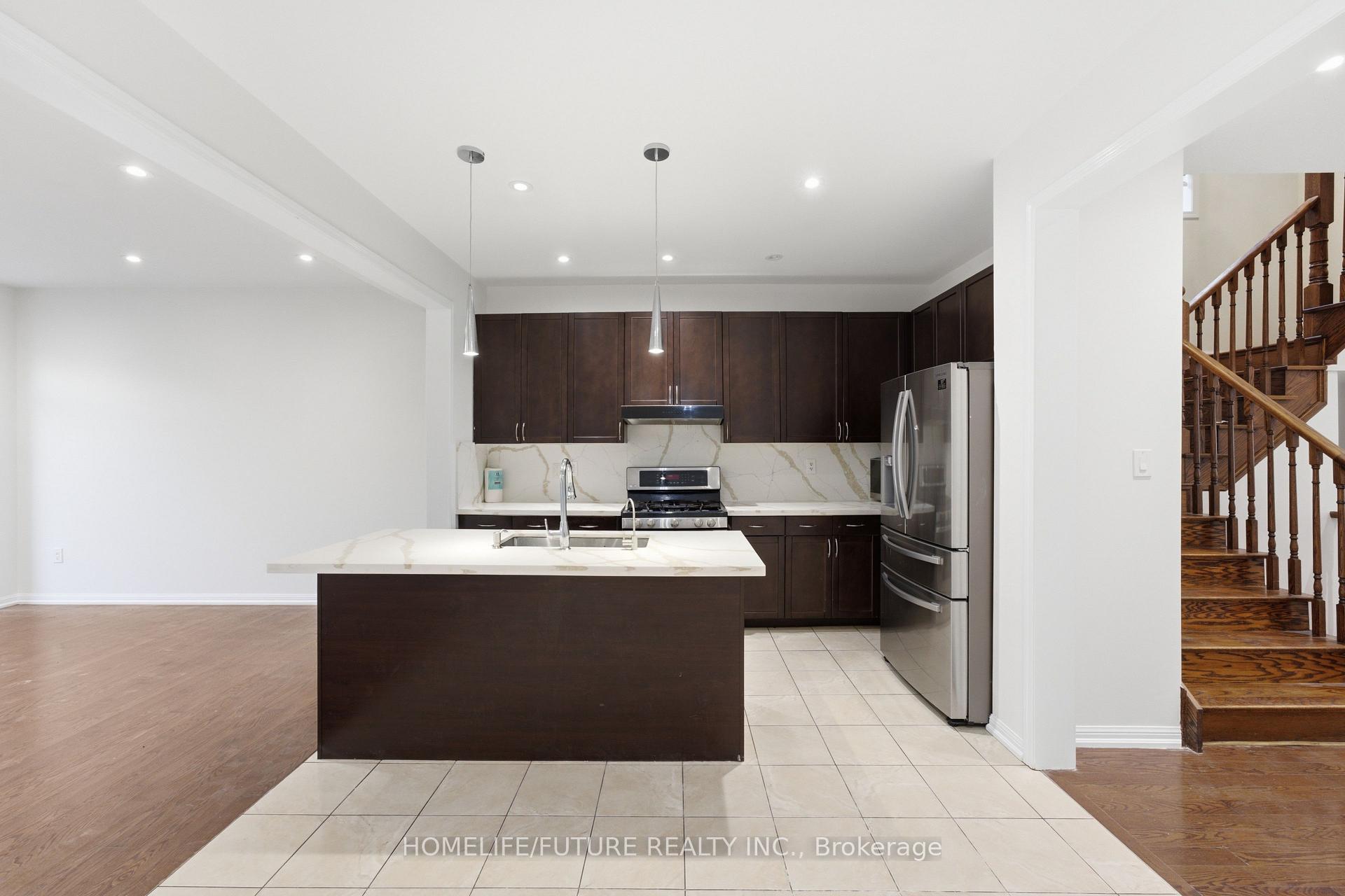 Photo 8 of 7 Beverton Crescent, Ajax, Northwest Ajax — HOMEH