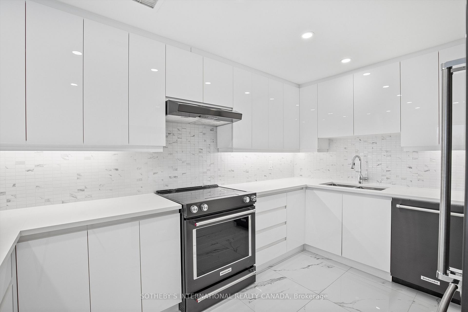 Photo 10 of Unit 408, 55A Avenue Road, Toronto, The Annex — HOMEH