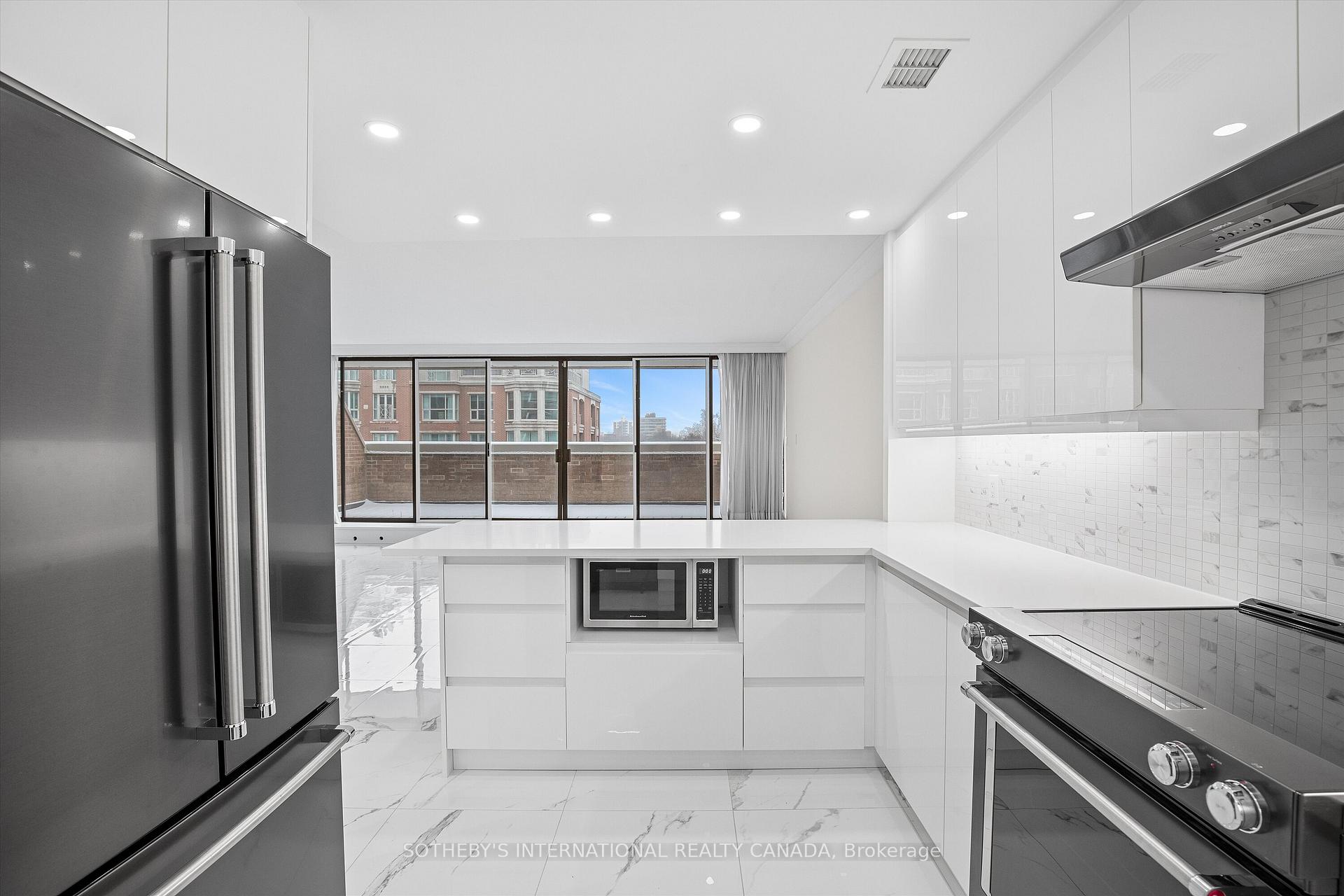 Photo 11 of Unit 408, 55A Avenue Road, Toronto, The Annex — HOMEH